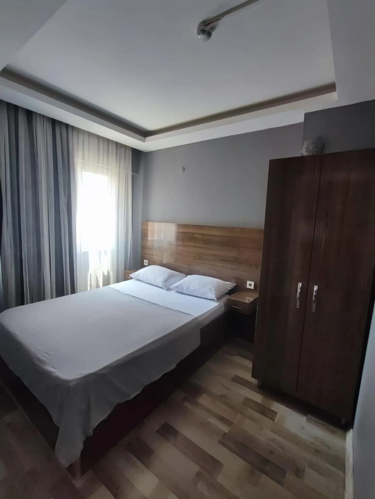 Bed in Smyrna Homes & Suits