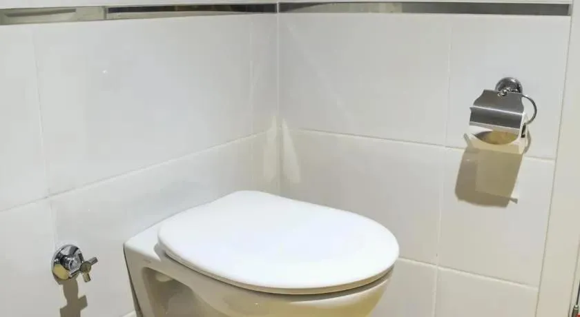 Smyrna Homes & Suits