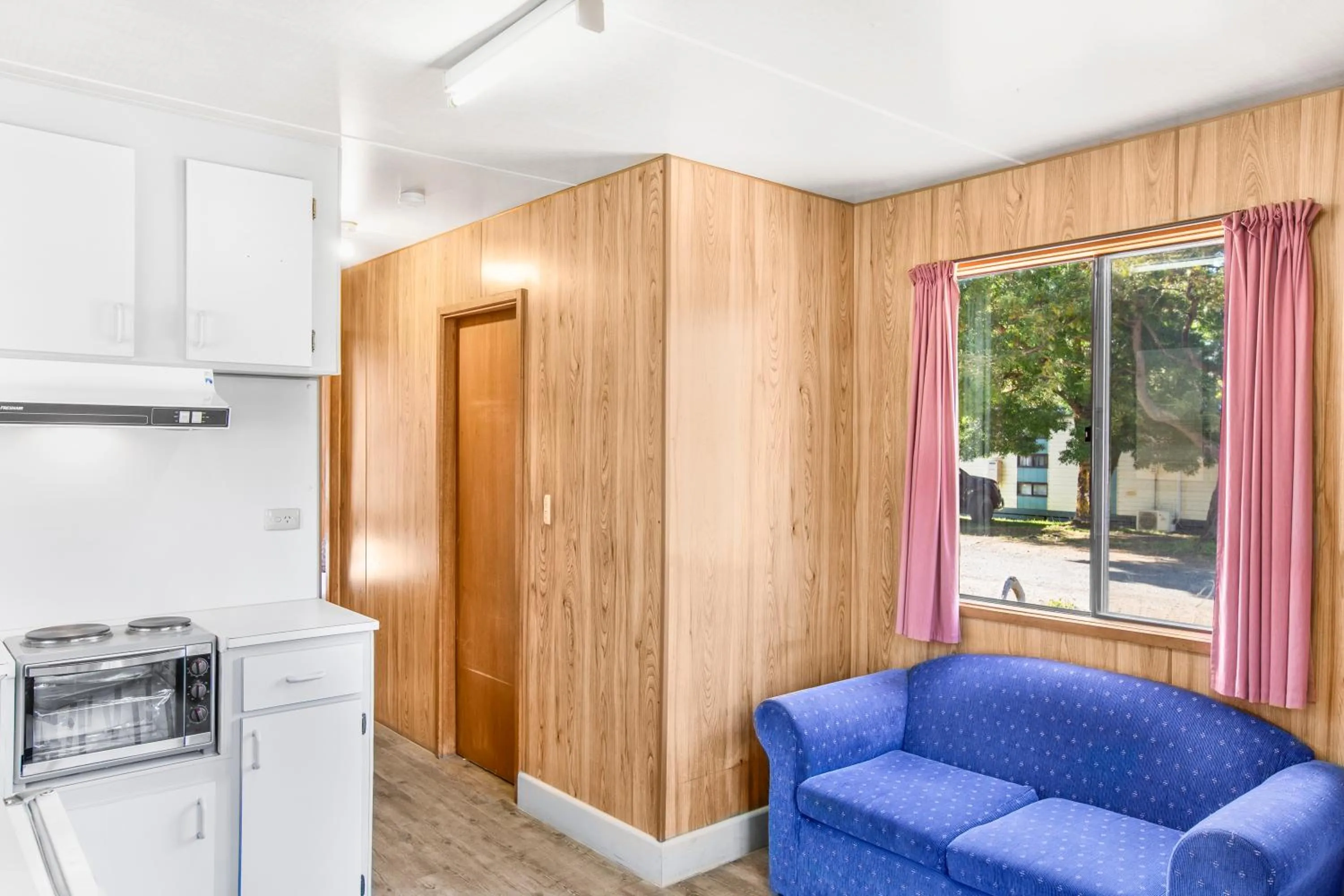 Kitchen or kitchenette in Breeze Holiday Parks - Grampians