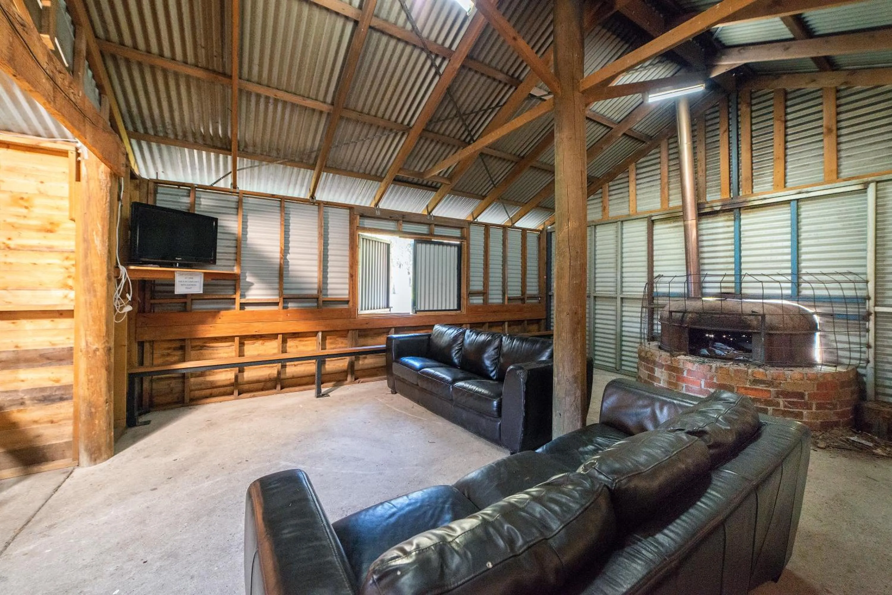 Communal lounge/ TV room in Breeze Holiday Parks - Grampians