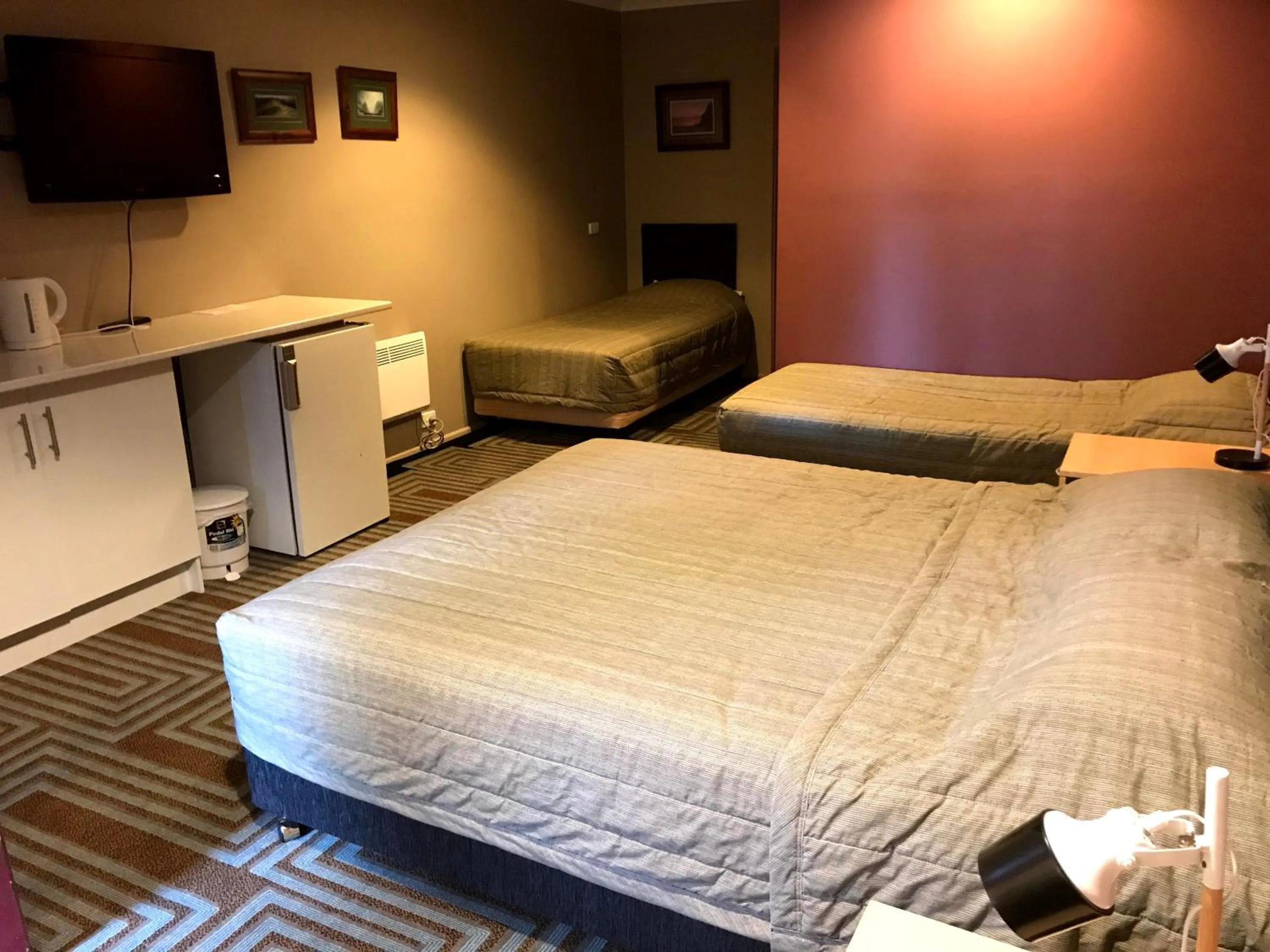 Bed in Cottonwood Lodge