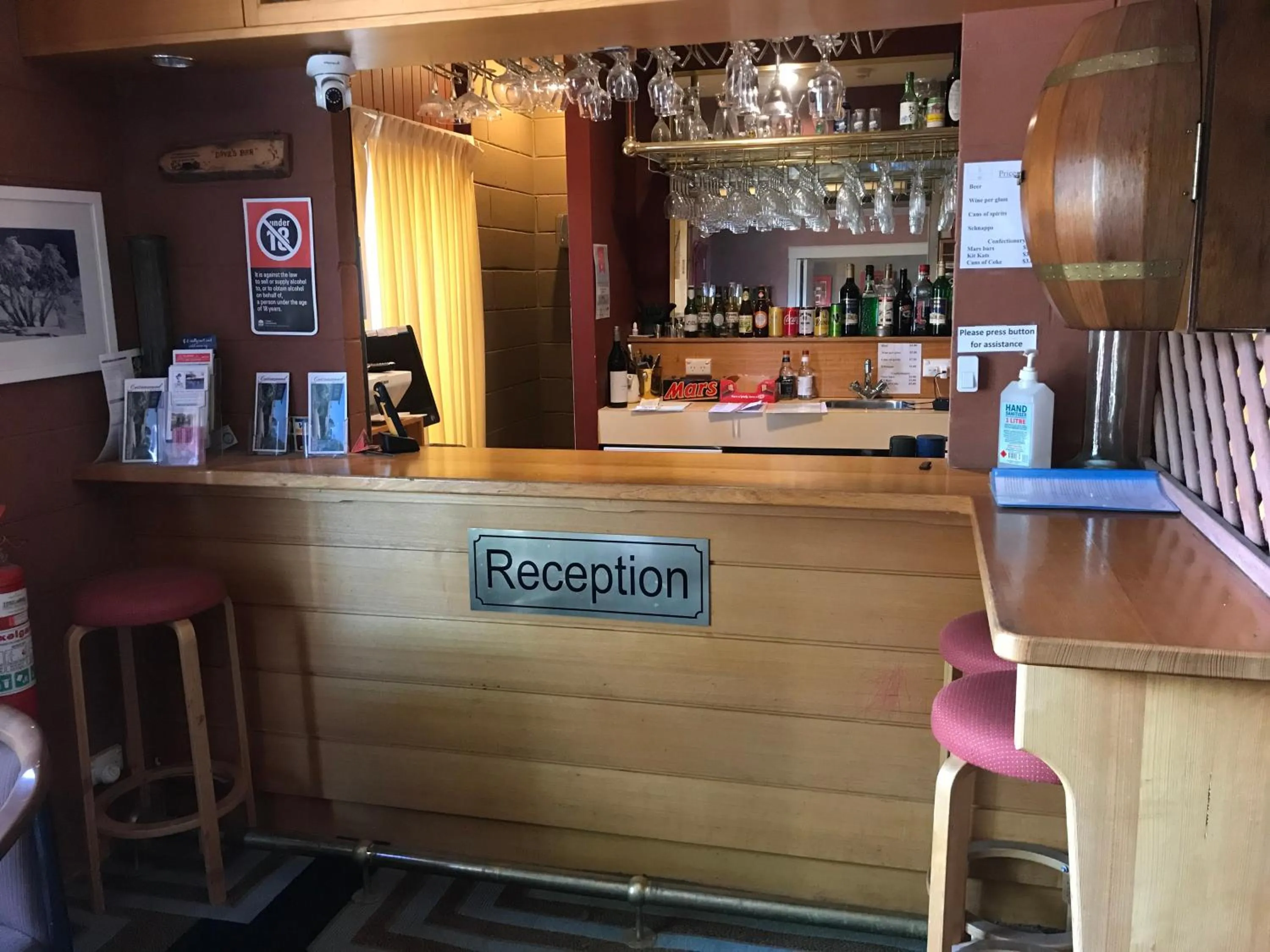 Lobby or reception in Cottonwood Lodge