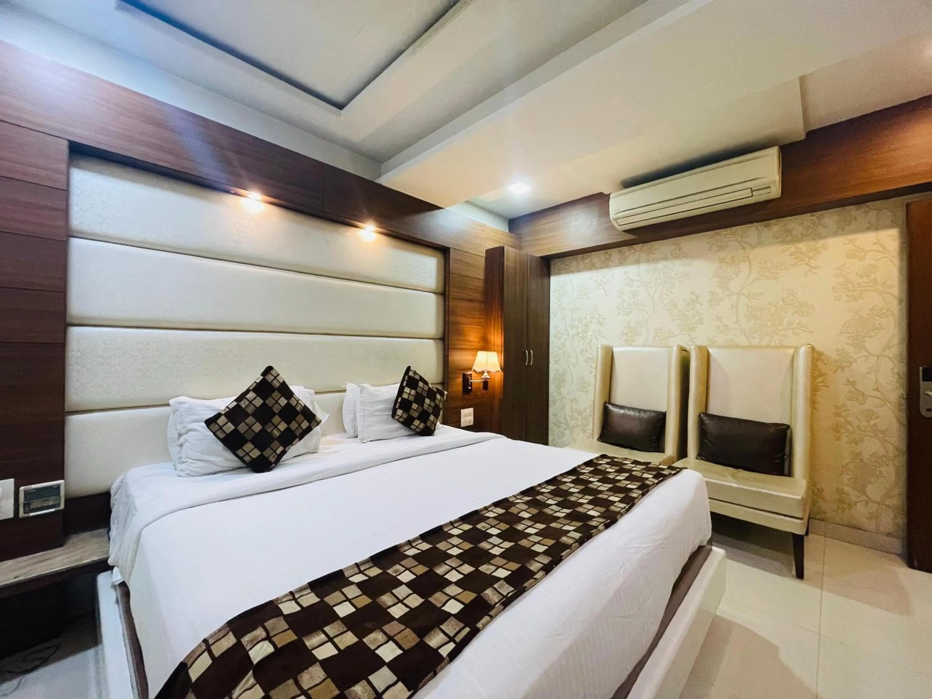 Bed in Hotel Kc Inn Ajmer