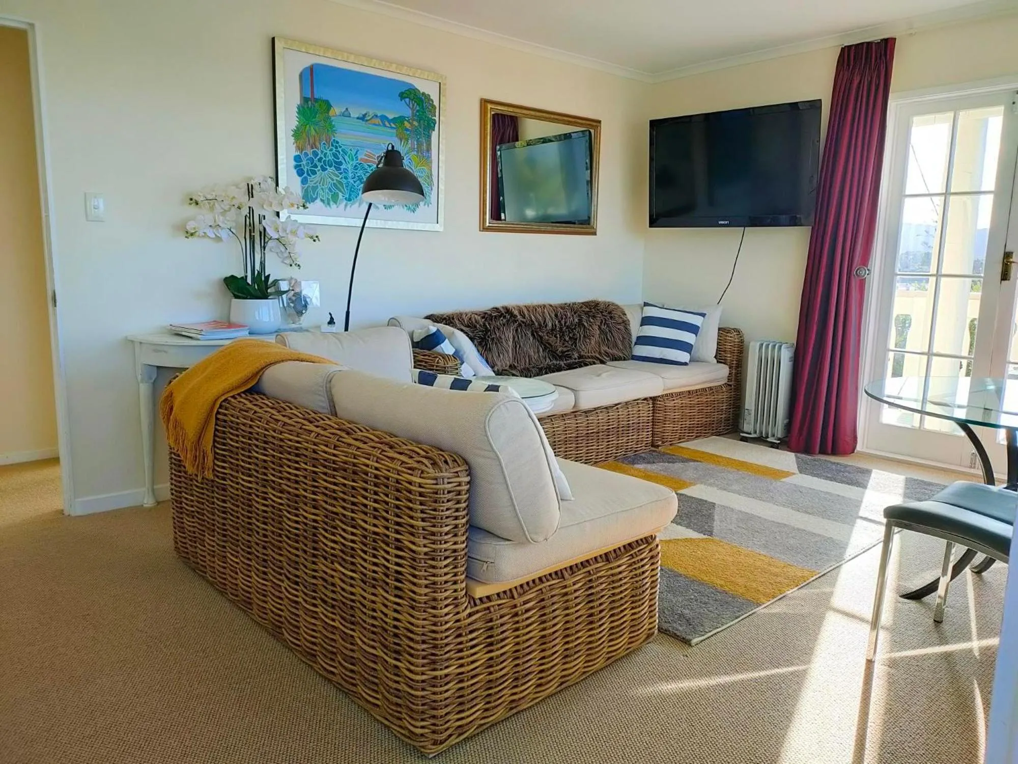 TV and multimedia in Mangawhai Lodge