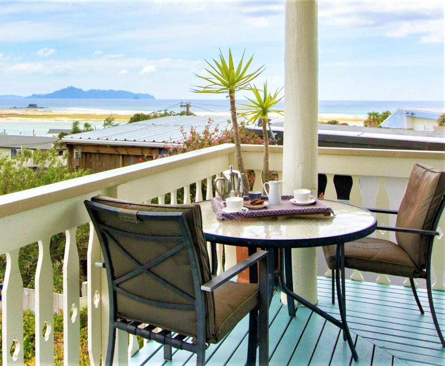 Seating area in Mangawhai Lodge