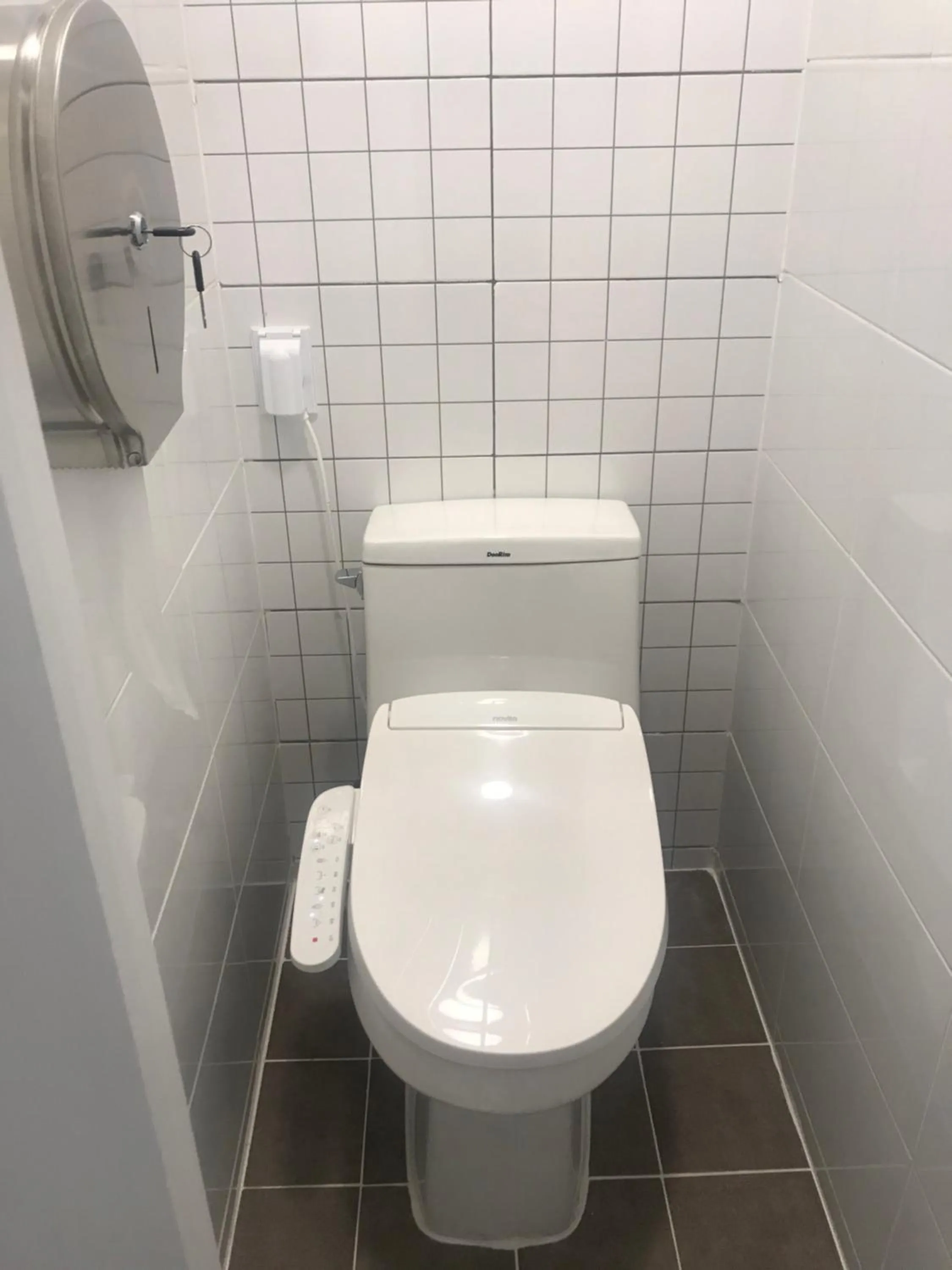 Toilet in Step Inn Myeongdong 1