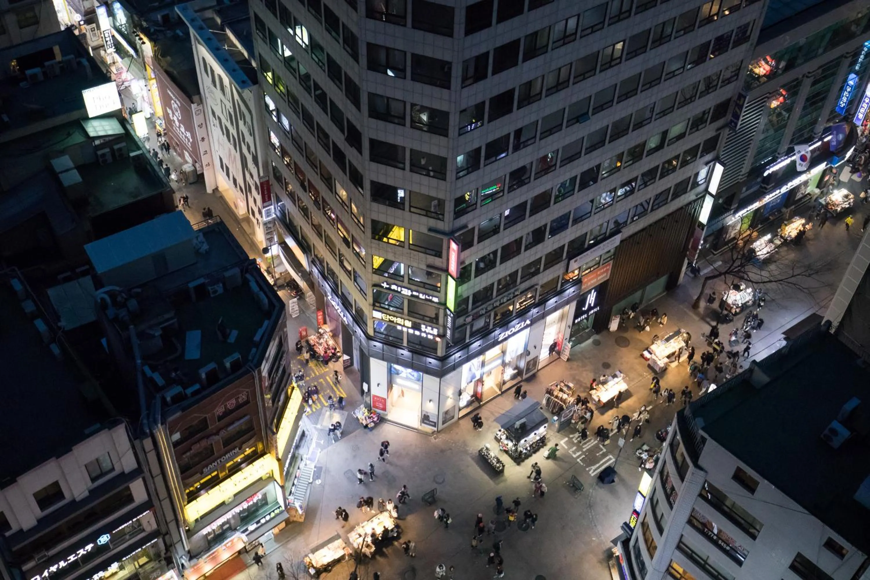 Night in Step Inn Myeongdong 1