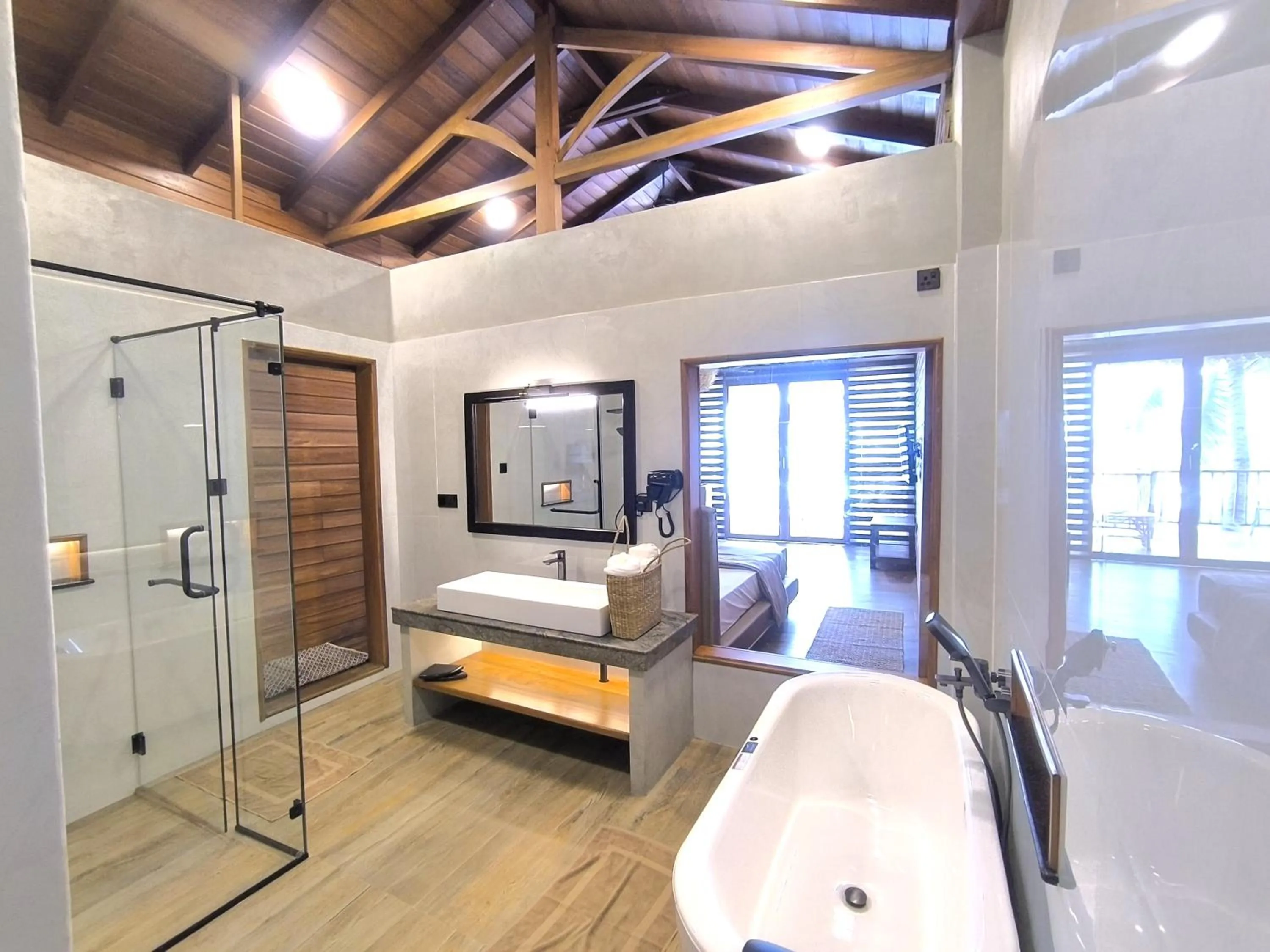 Shower, Bed in La Veranda Di Serena