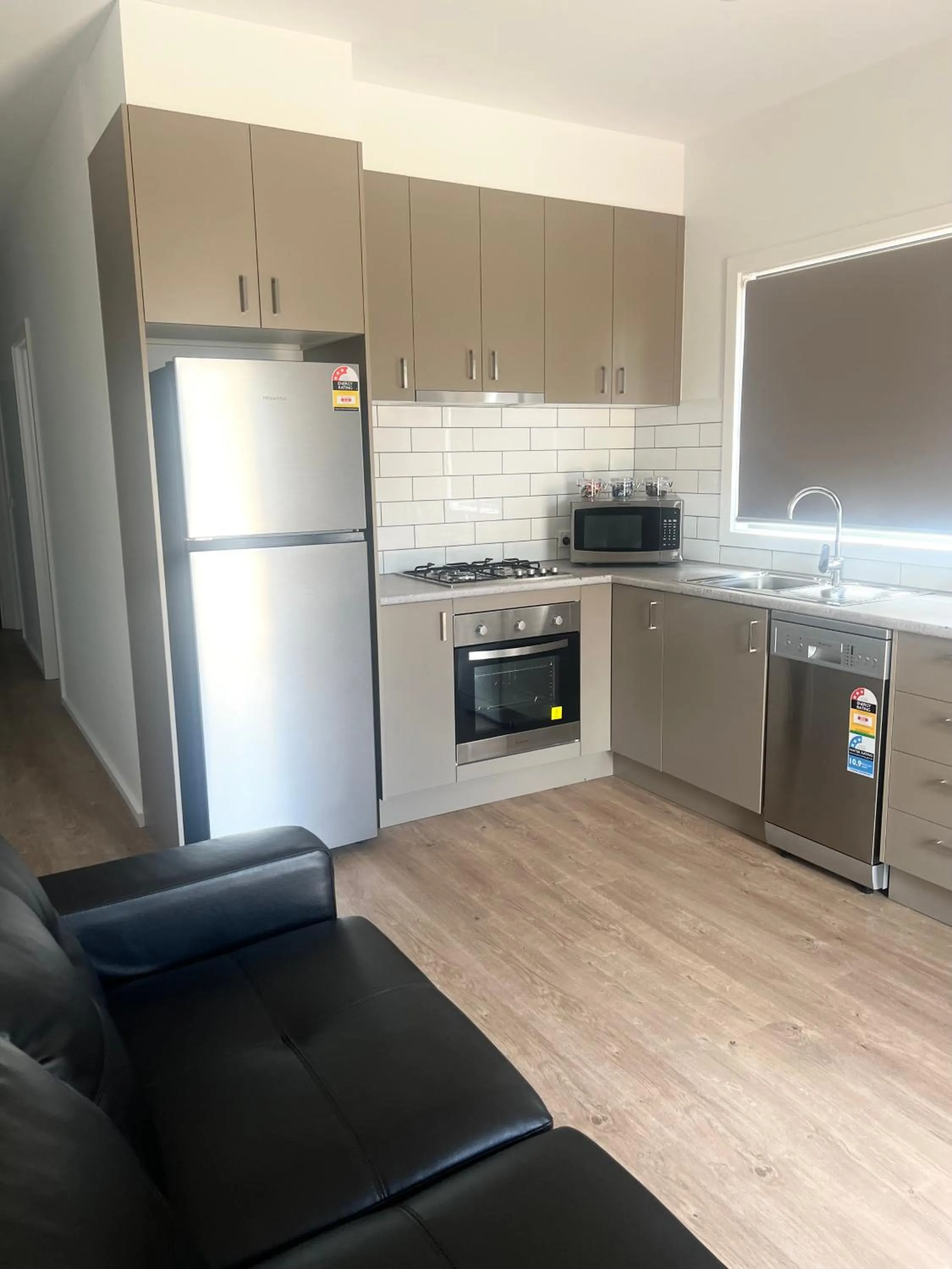 Kitchen or kitchenette in Bundalong Villas