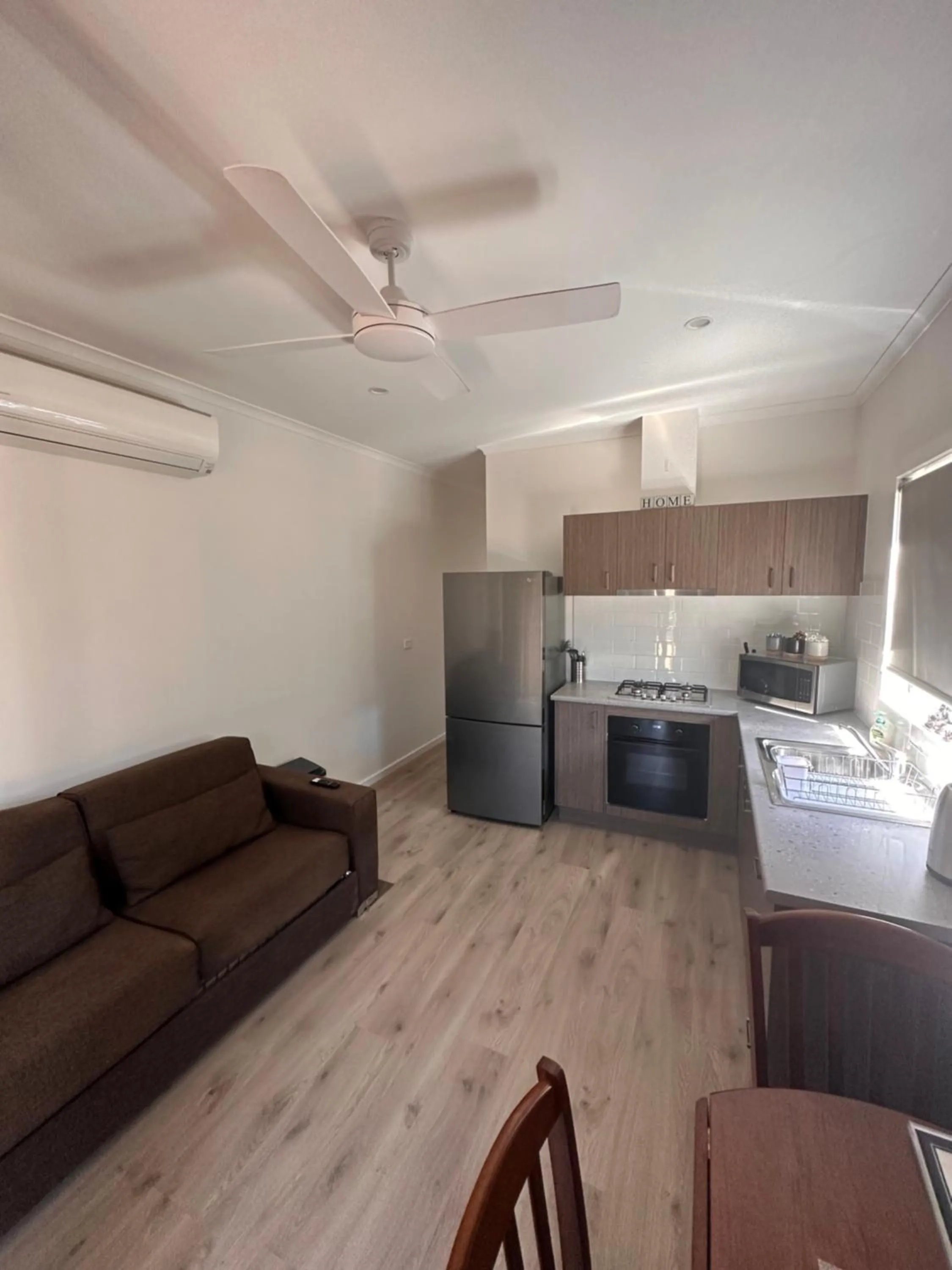 Kitchen or kitchenette in Bundalong Villas