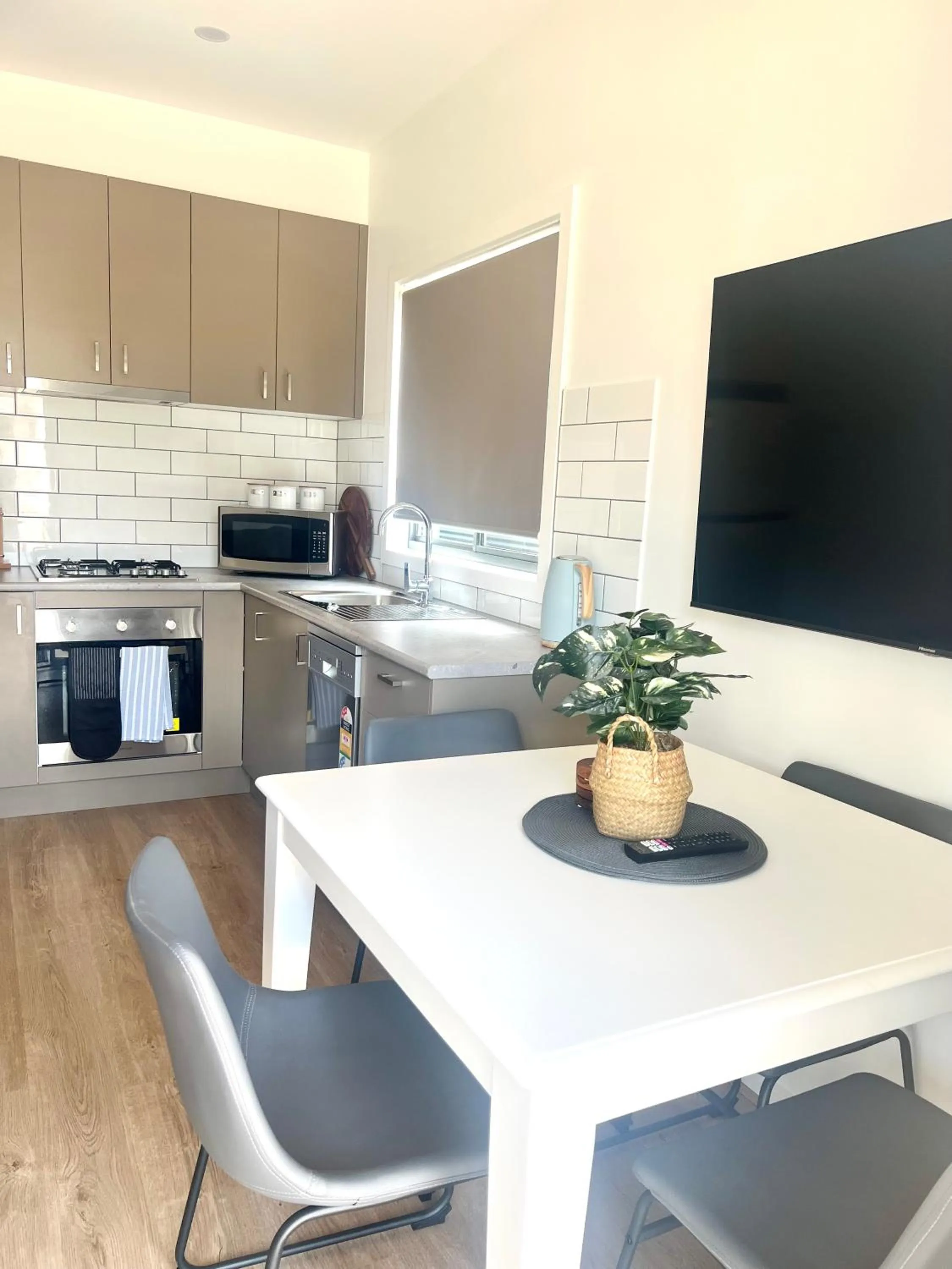 Kitchen or kitchenette in Bundalong Villas