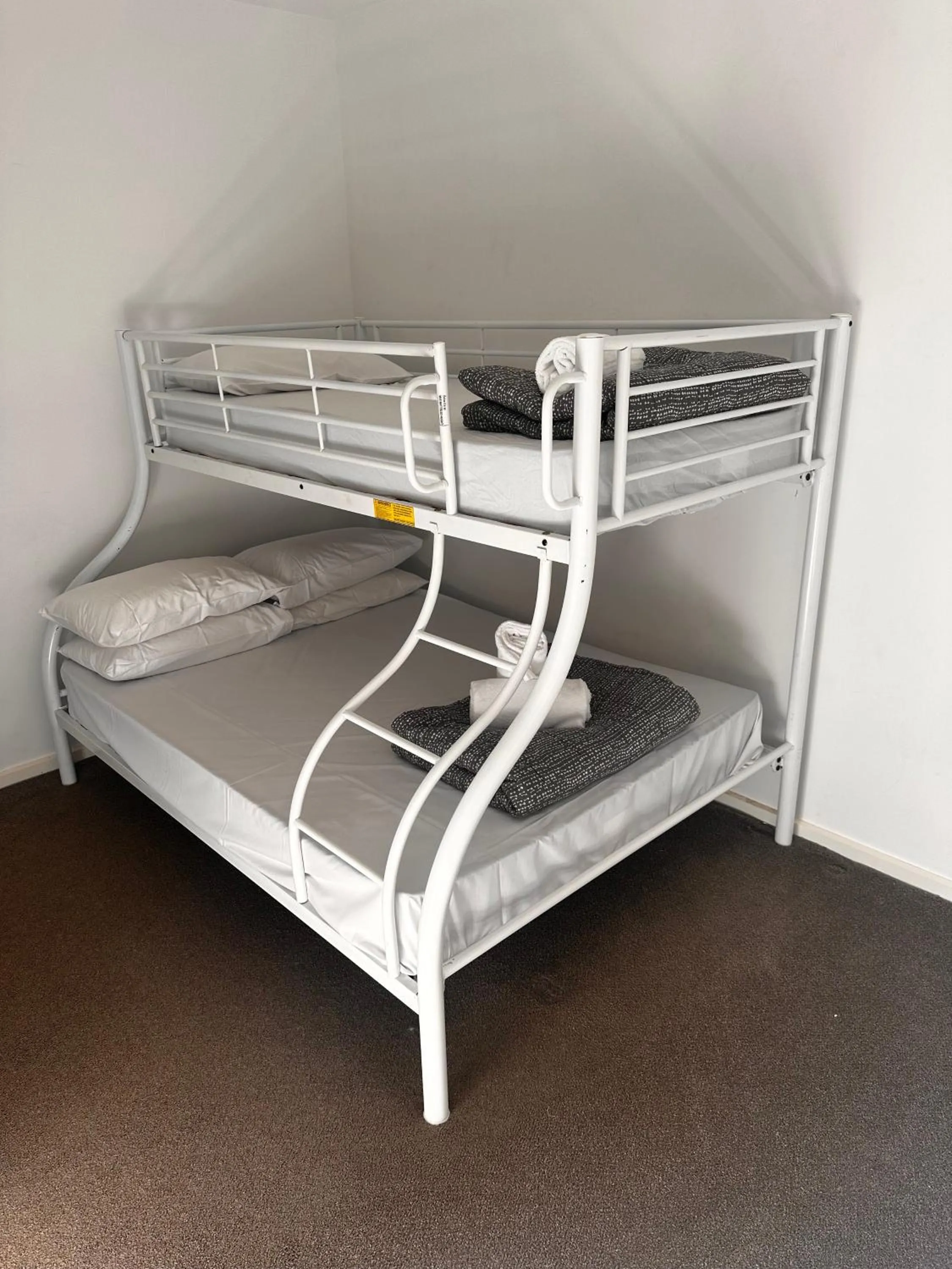 Bedroom, Bed in Bundalong Villas