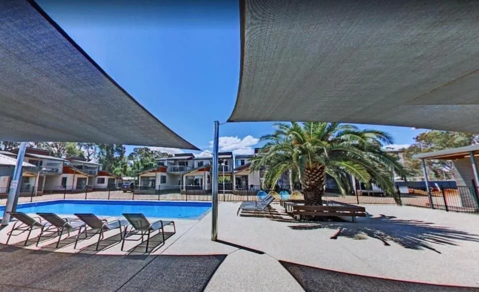 Swimming pool in Bundalong Villas