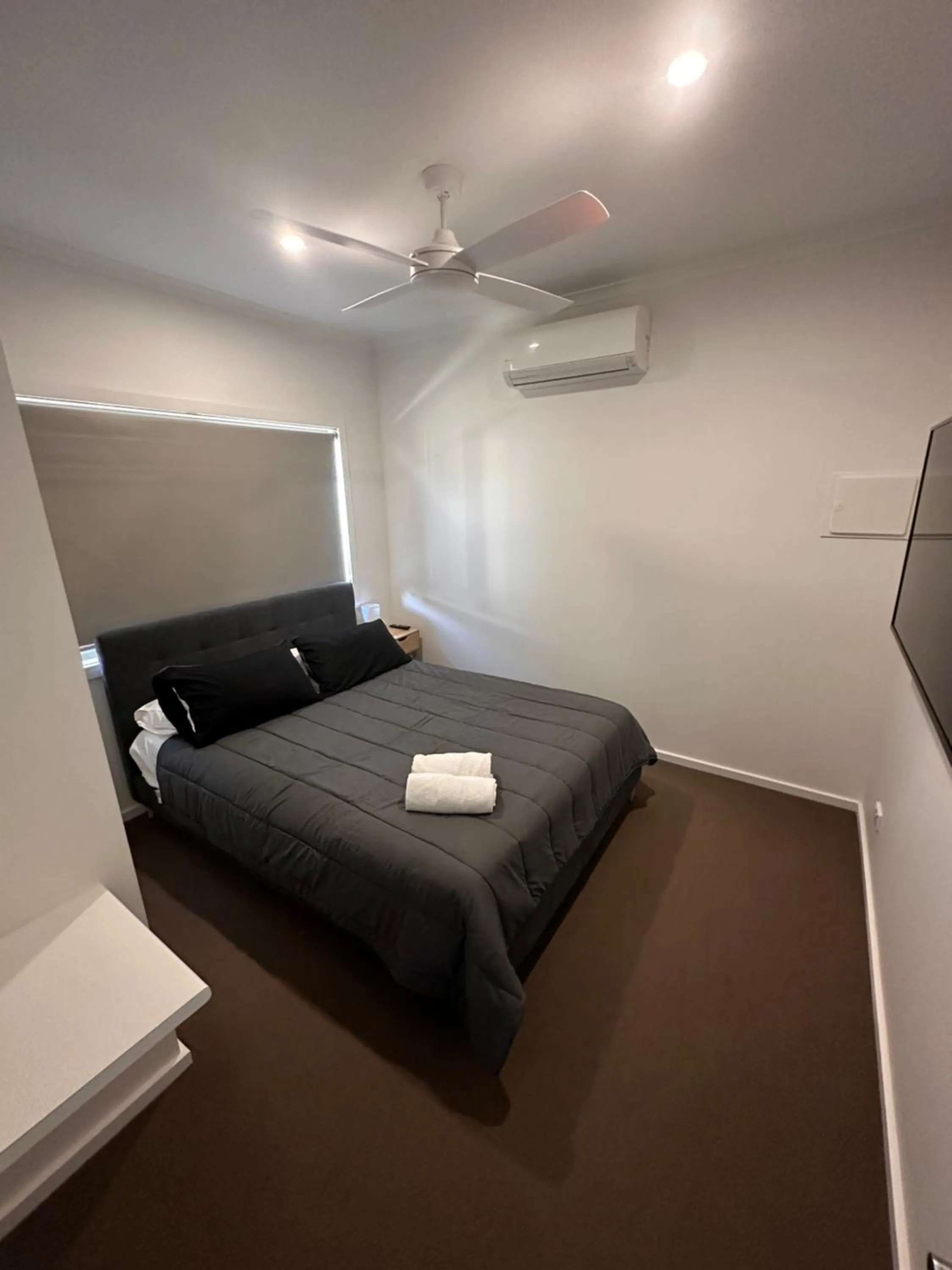 Bedroom, Bed in Bundalong Villas