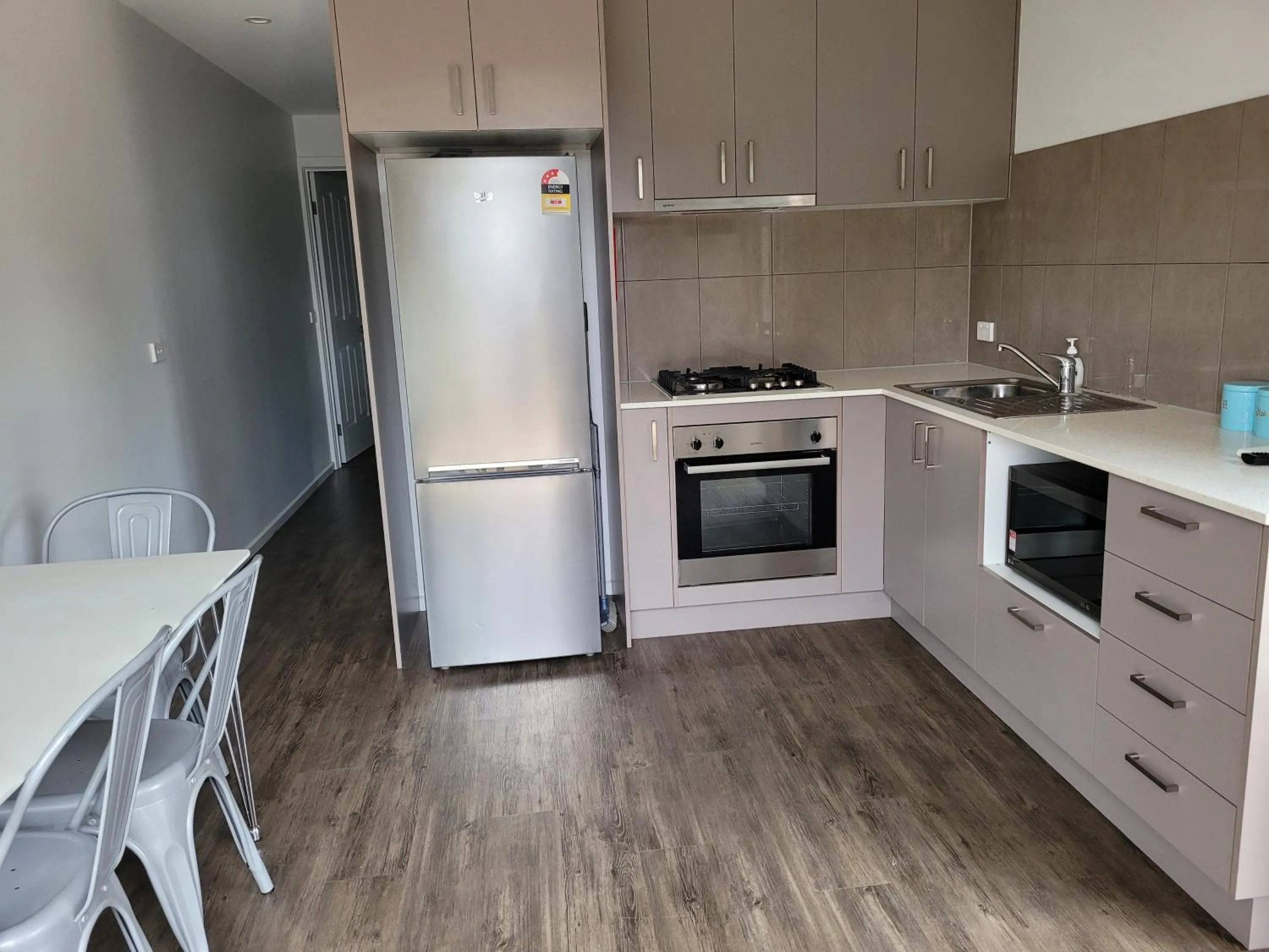 Kitchen or kitchenette in Bundalong Villas
