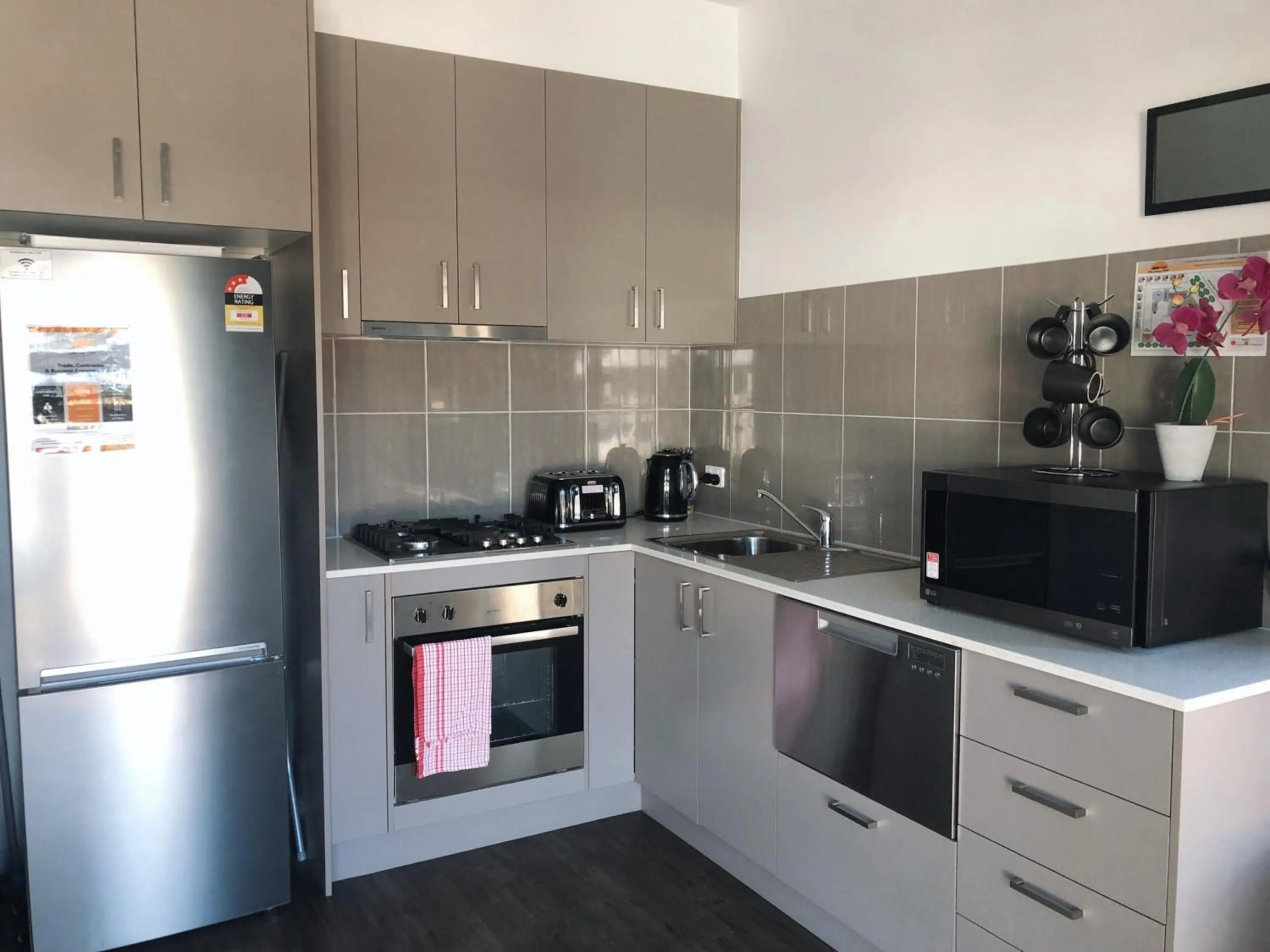 Kitchen or kitchenette in Bundalong Villas