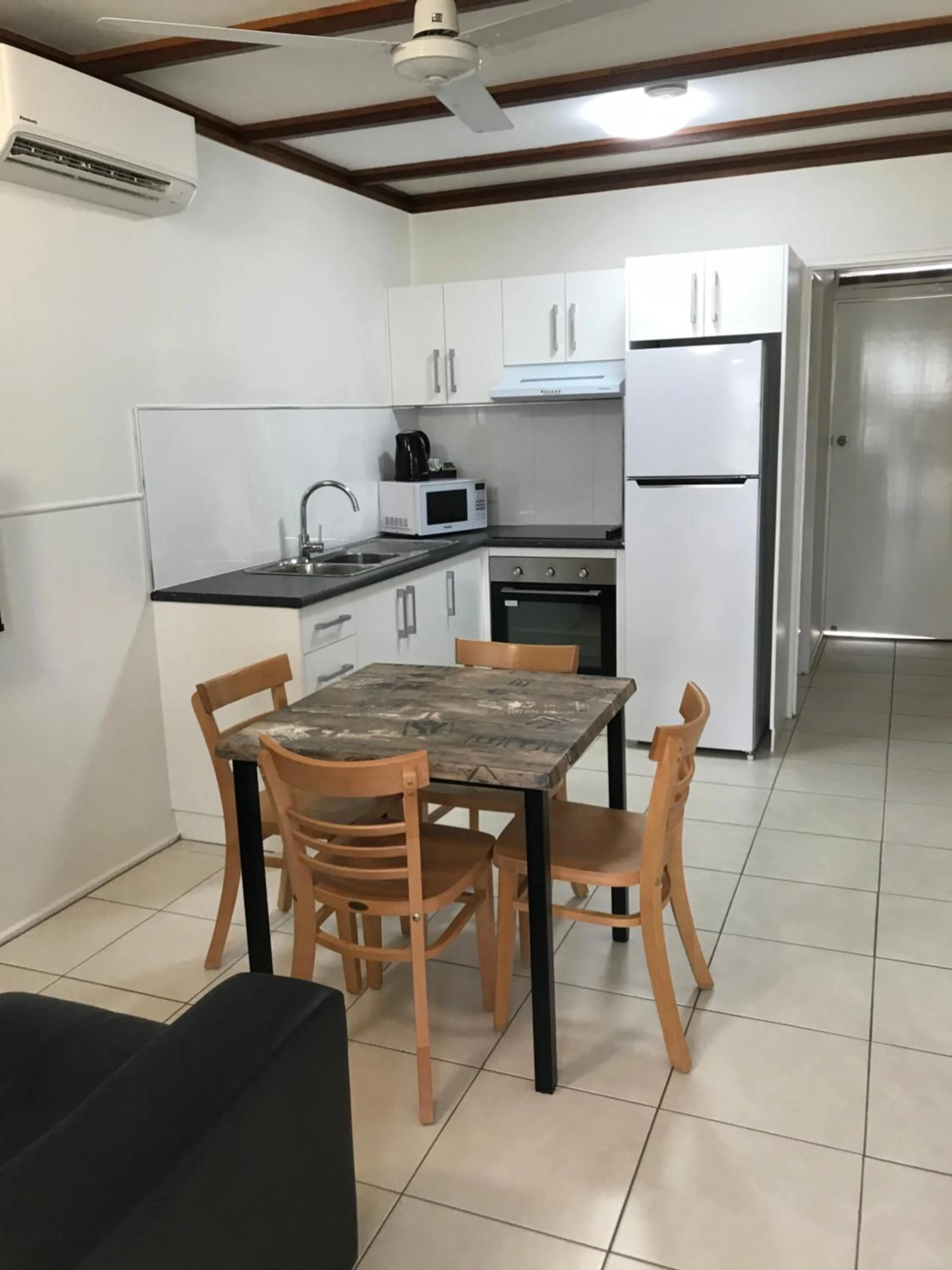 Kitchen or kitchenette in Ocean Breeze Units