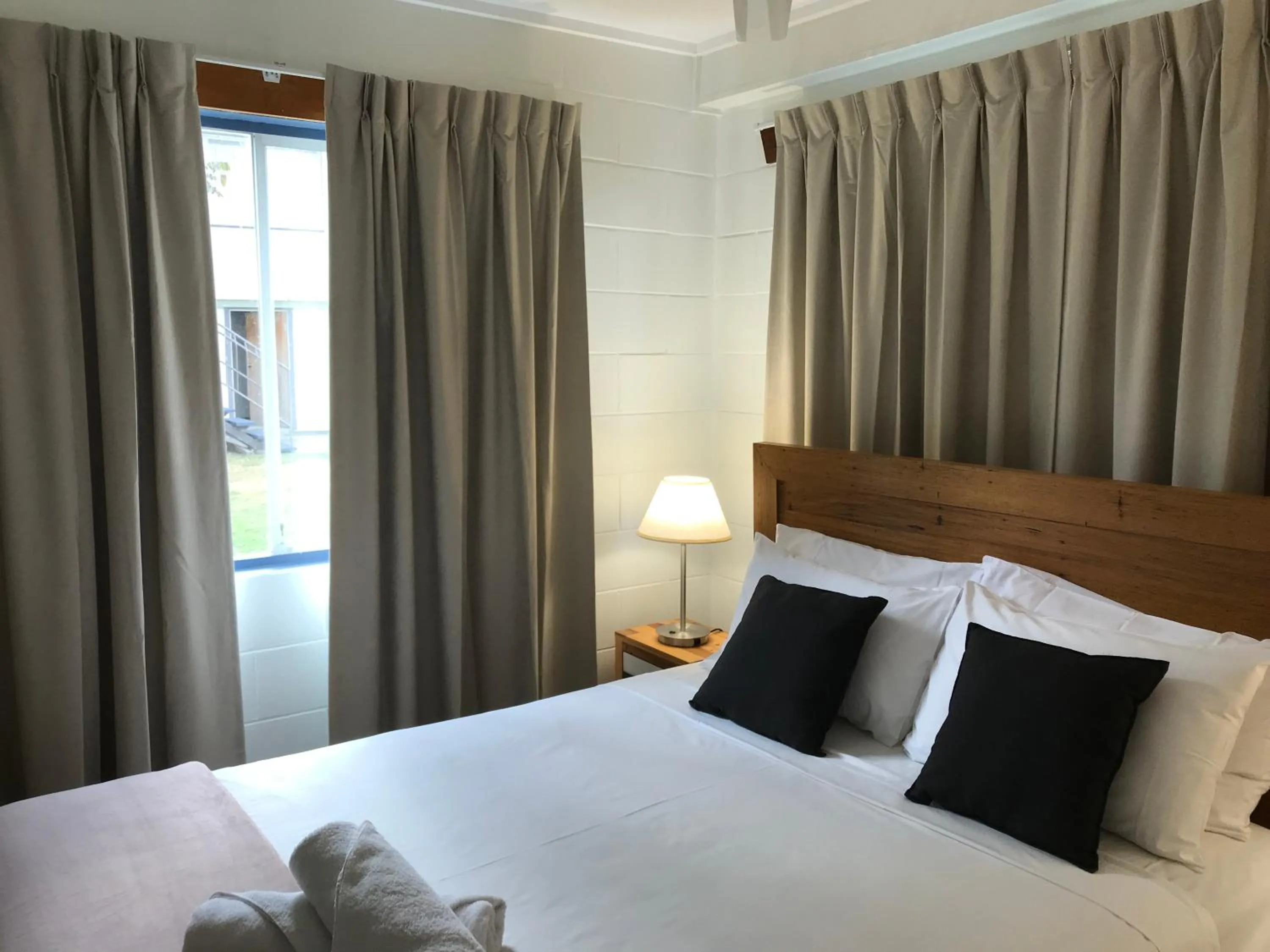 Bedroom, Bed in Ocean Breeze Units