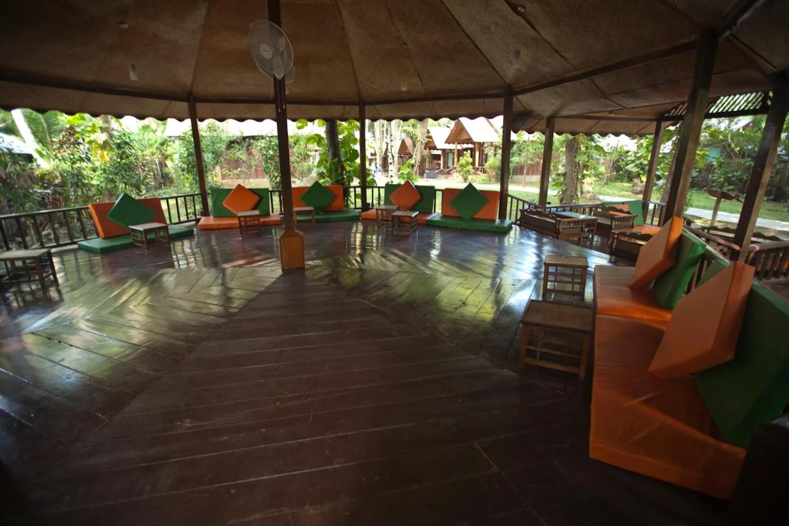 Restaurant/places to eat in Symphony Palms Beach Resort And Spa