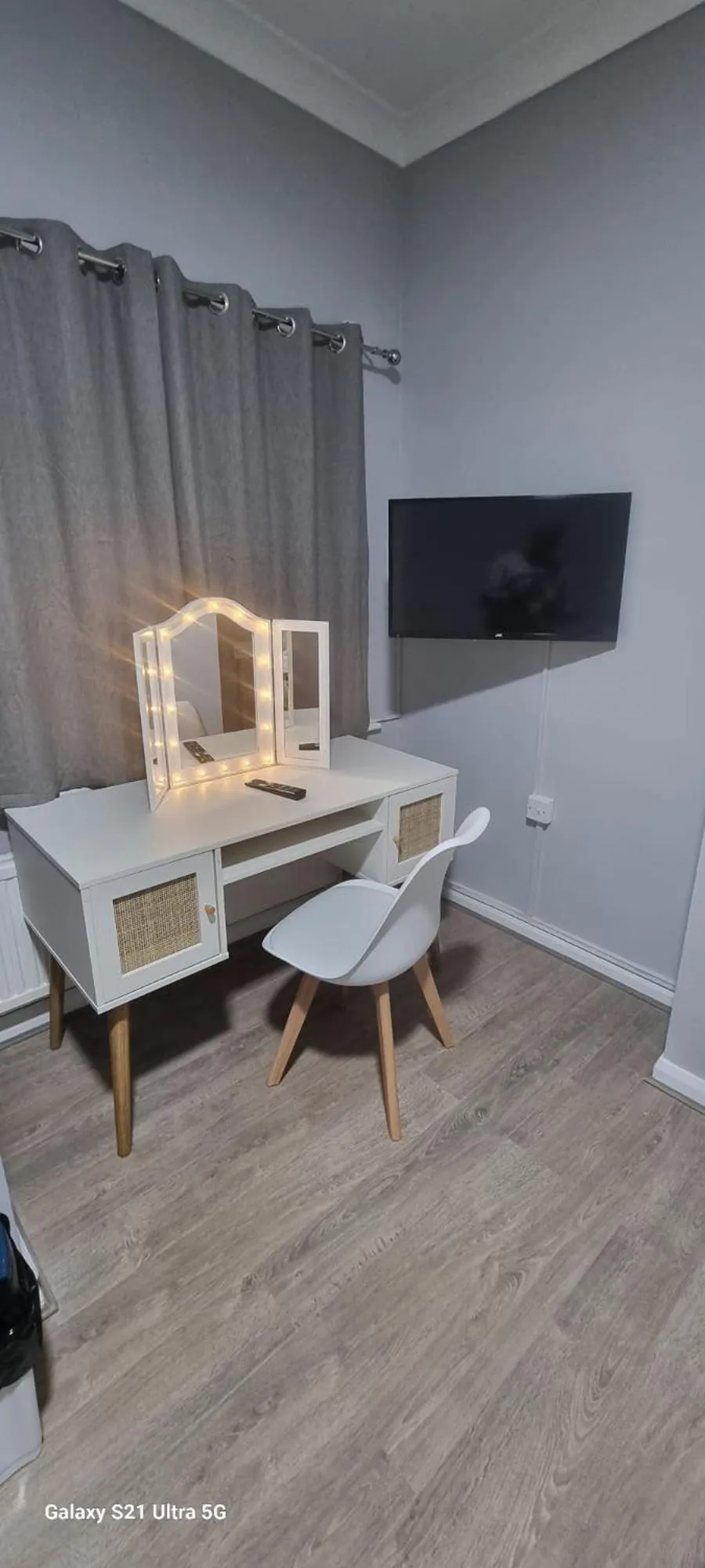 Evening entertainment in Elstree Inn