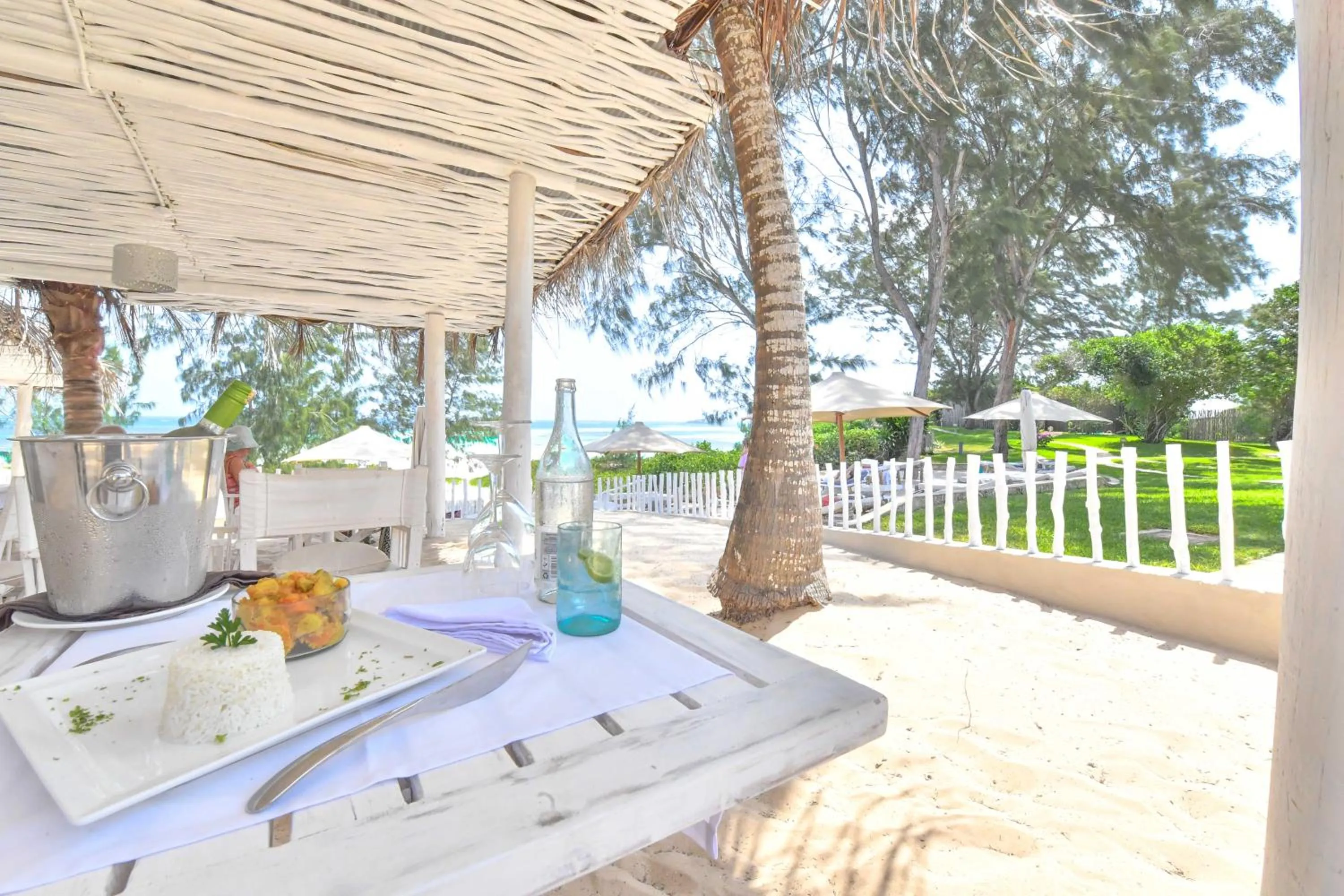 Restaurant/places to eat in Kobe Suite Resort