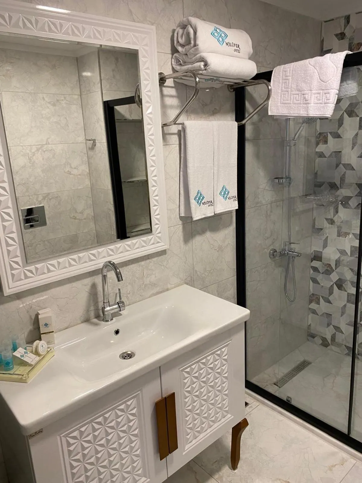 Shower in By Otel Nilüfer