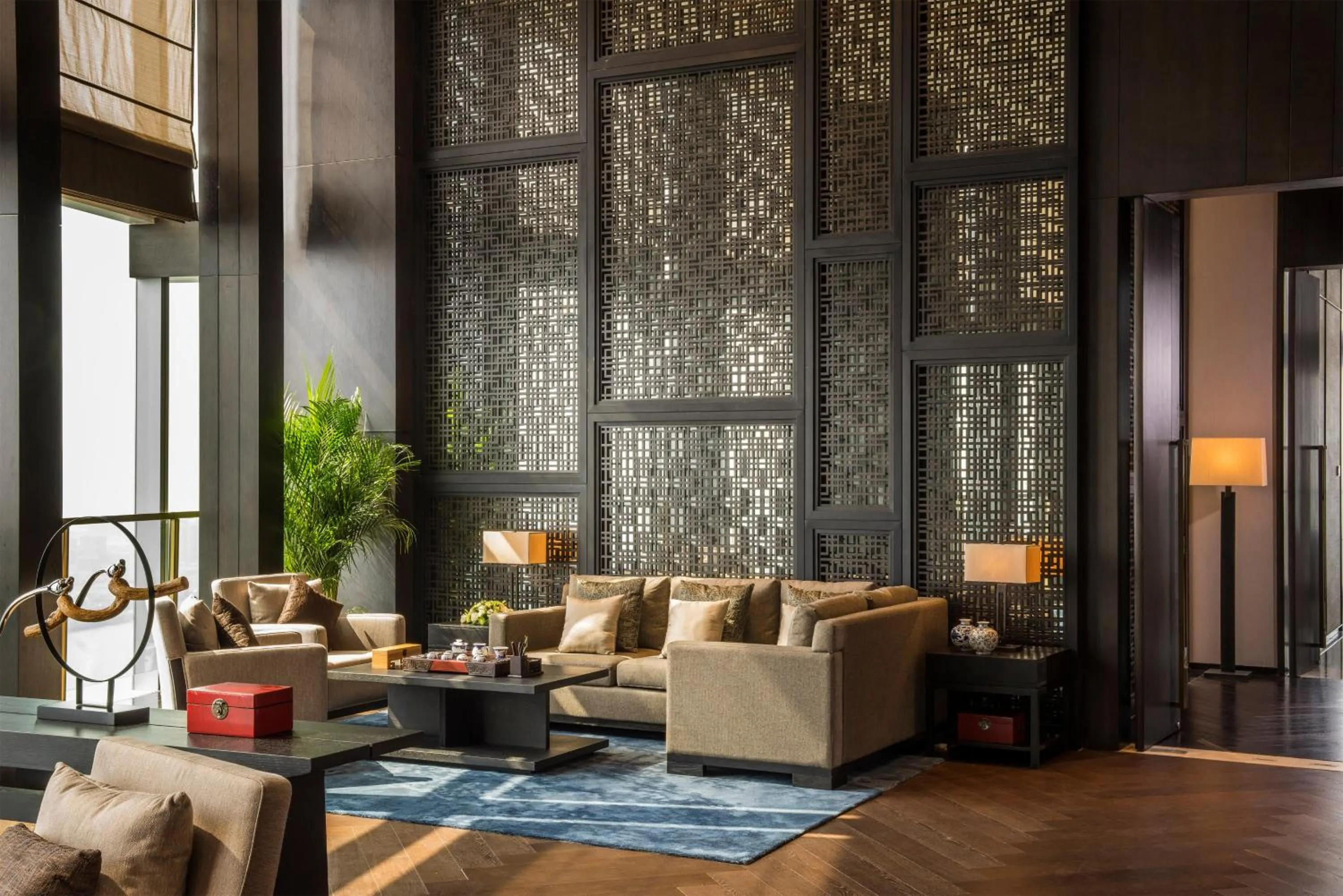 Lobby or reception in HUALUXE Hotels & Resorts Nanchang High-Tech Zone, an IHG Hotel