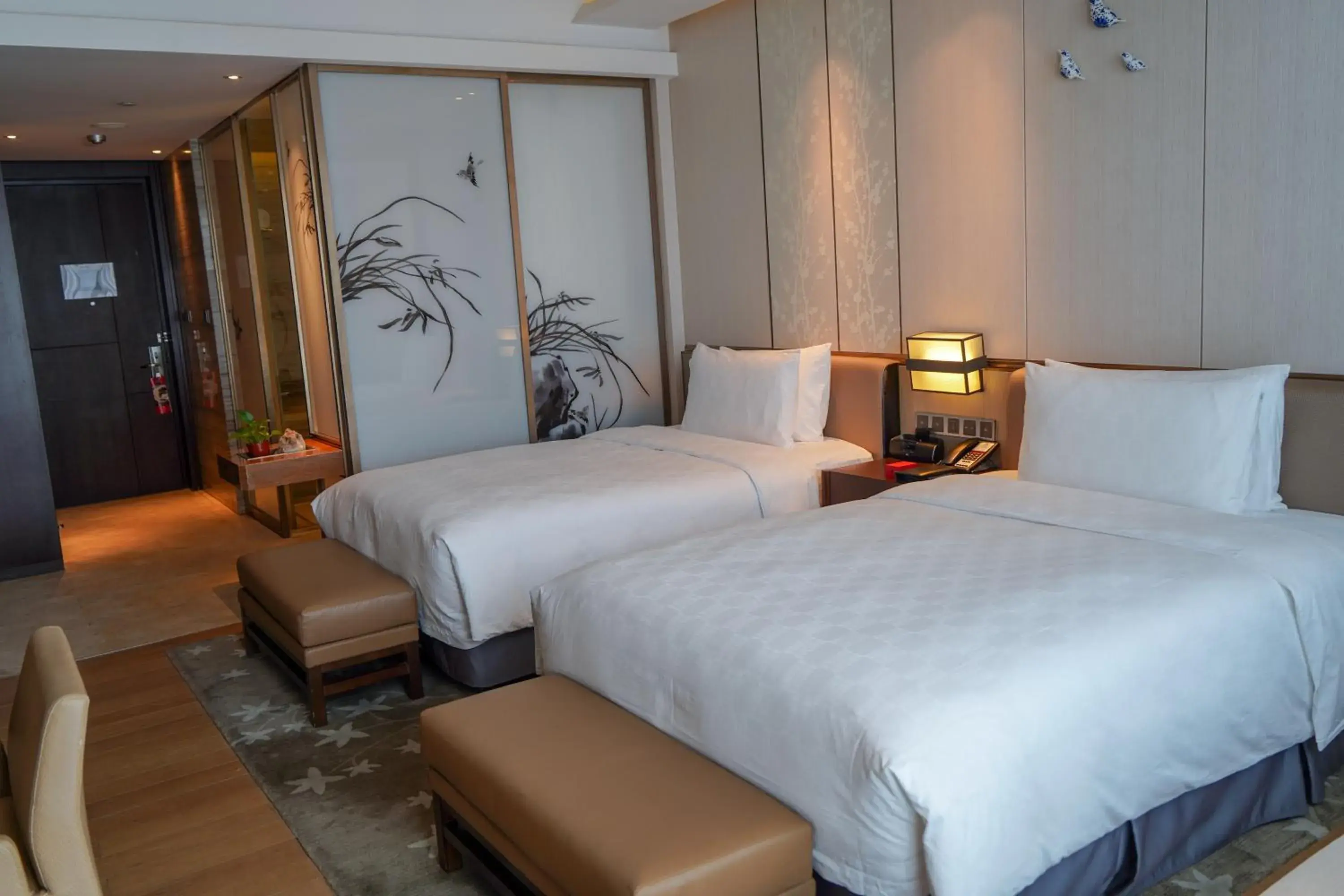 Premium Twin Room with Lounge Access in HUALUXE Hotels & Resorts Nanchang High-Tech Zone, an IHG Hotel Premium Twin Room with Lounge Access in HUALUXE Hotels & Resorts Nanchang High-Tech Zone, an IHG Hotel