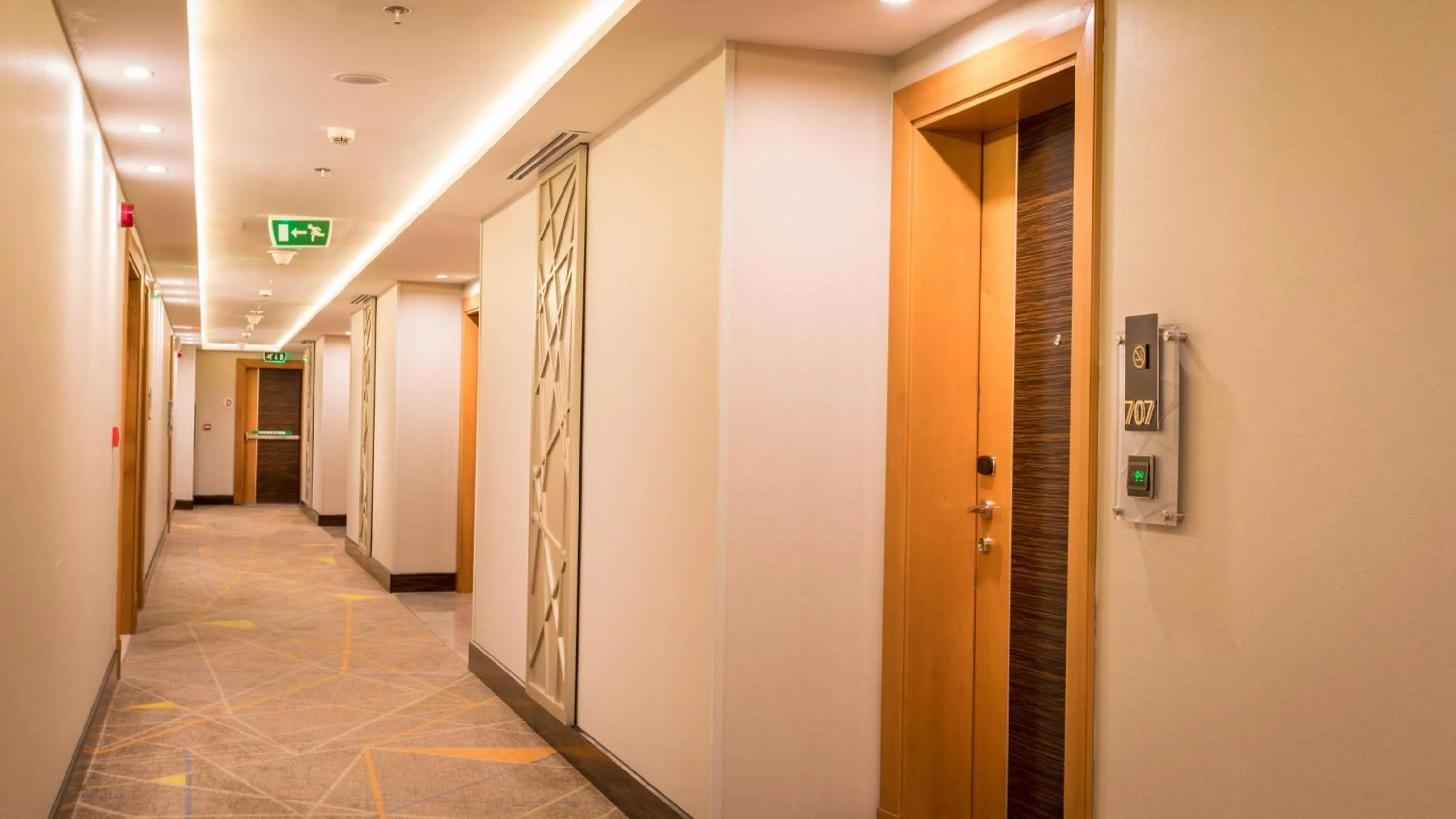 Lobby or reception in Holiday Inn Jeddah Gateway by IHG