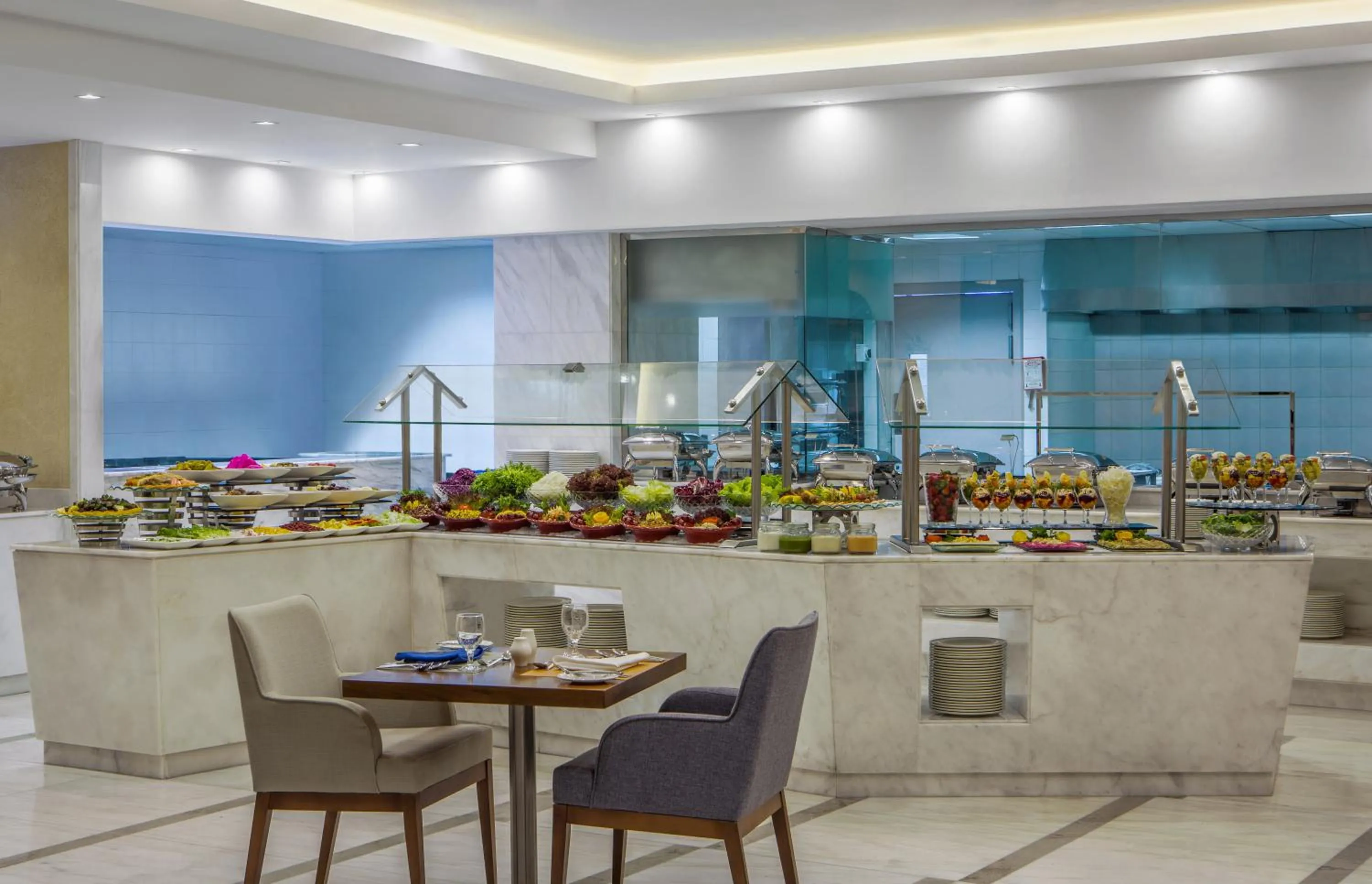 Restaurant/places to eat in Holiday Inn Jeddah Gateway by IHG