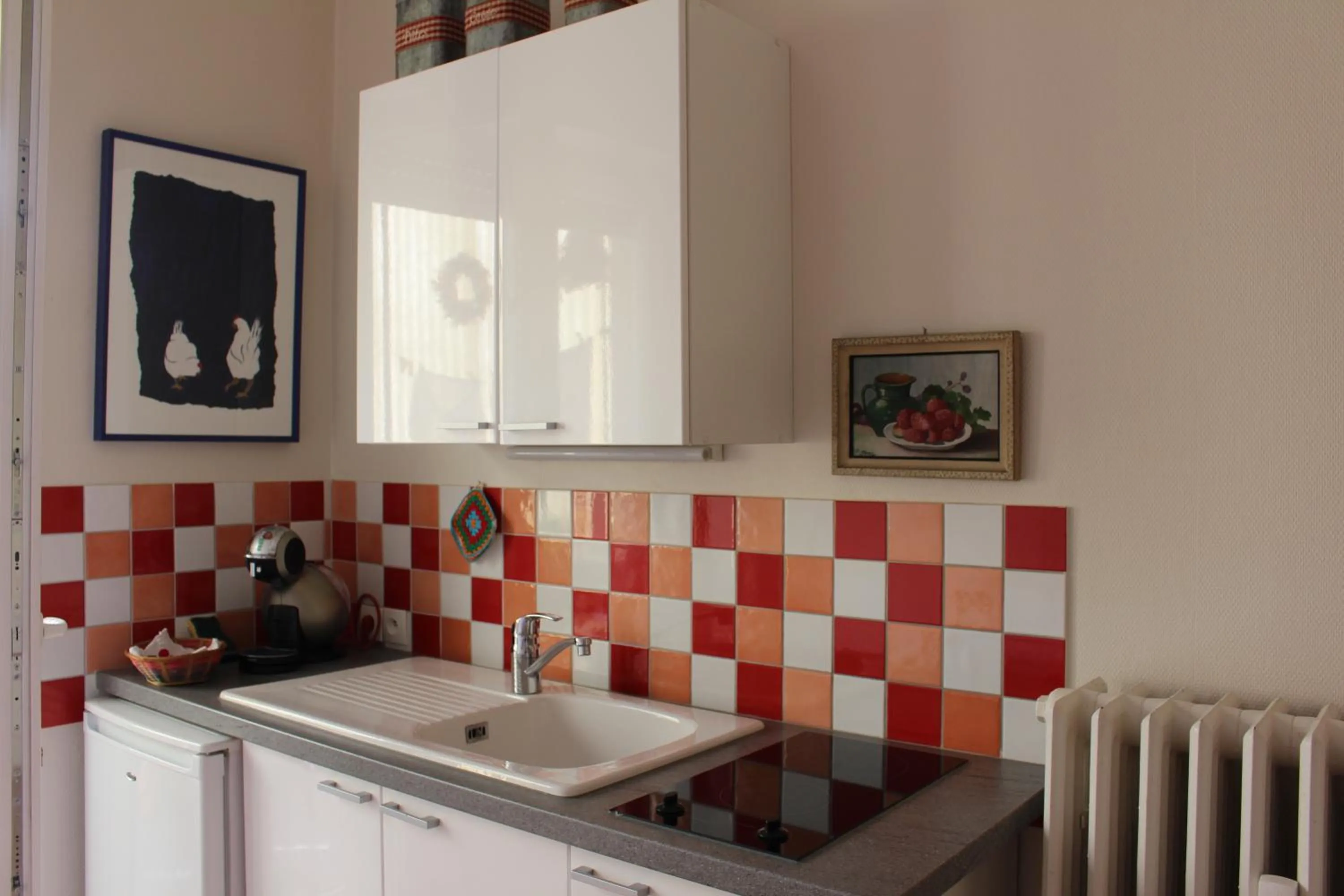 Kitchen or kitchenette in La Chambre de Marie