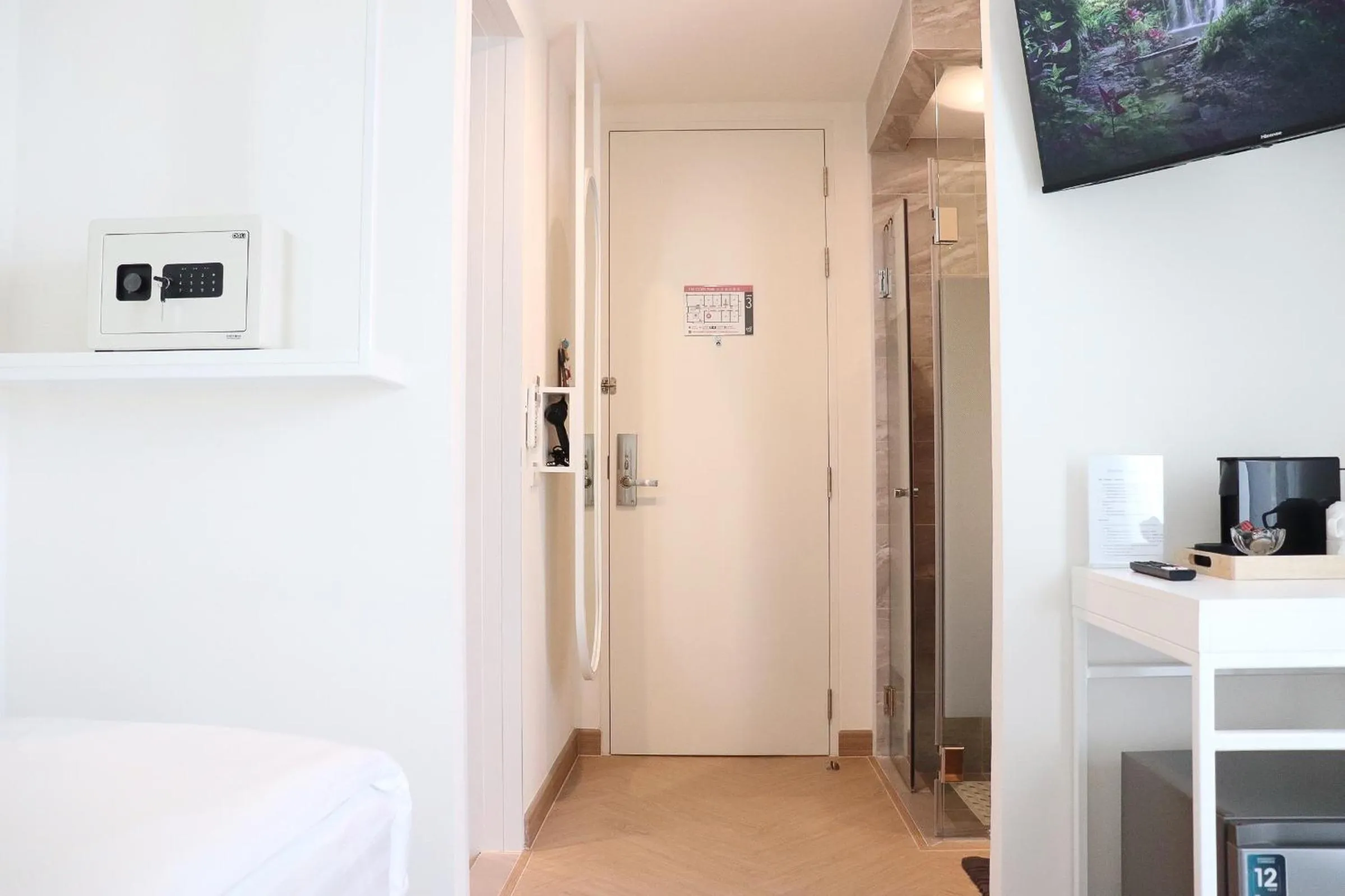 TV and multimedia, Bed in ResT Bangkok Poshtel