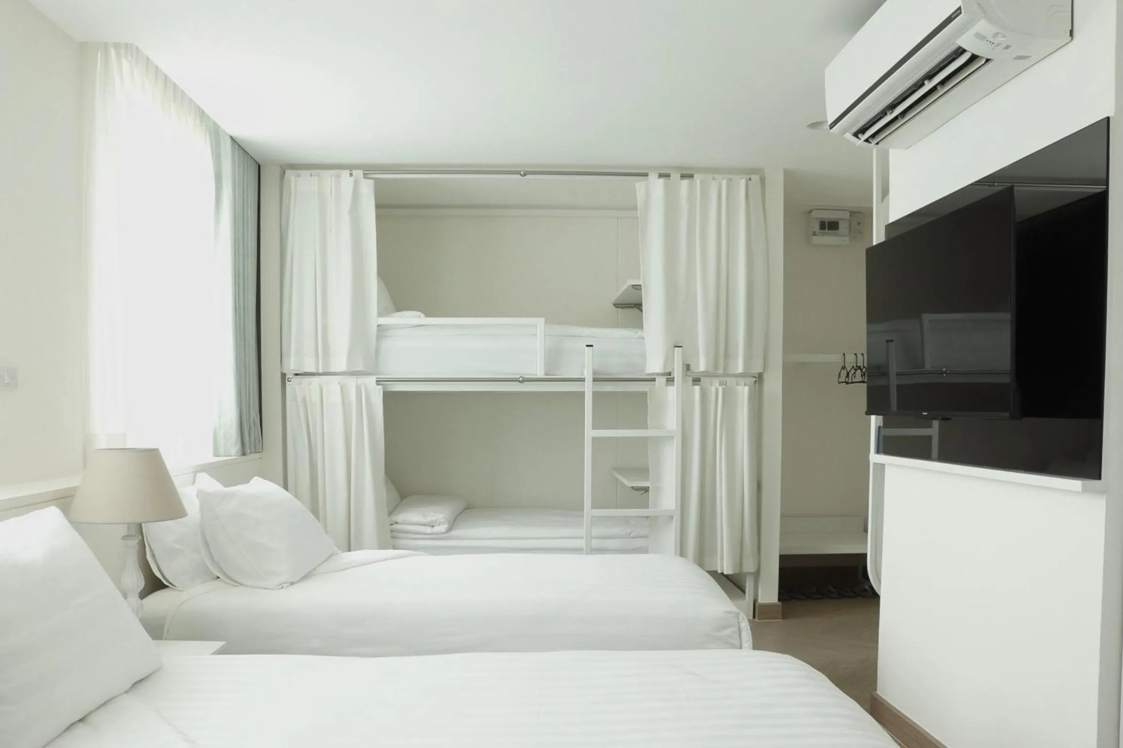 Bed in ResT Bangkok Poshtel