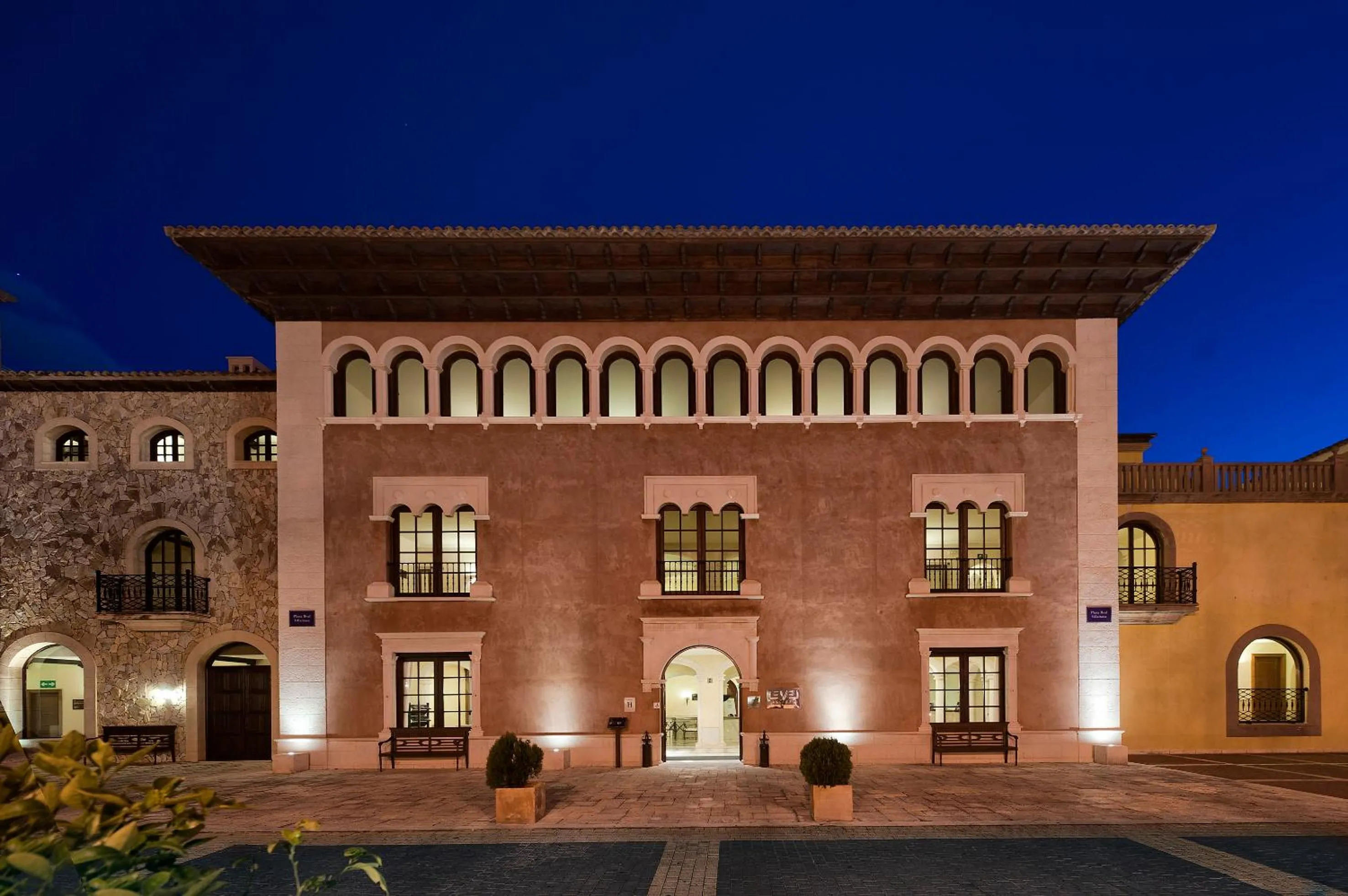 Facade/entrance in The Level at Meliá Villaitana