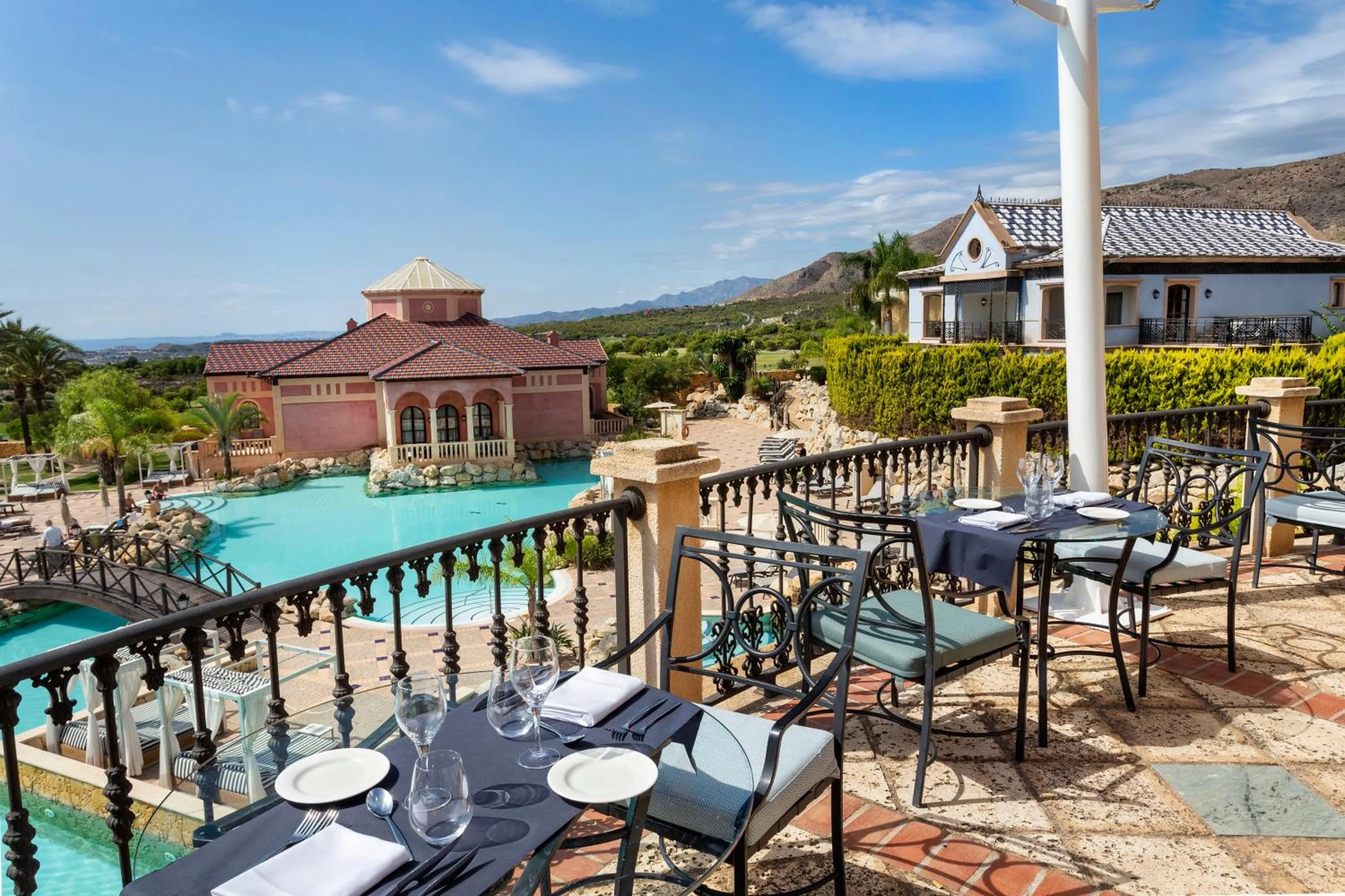 Restaurant/places to eat in The Level at Meliá Villaitana