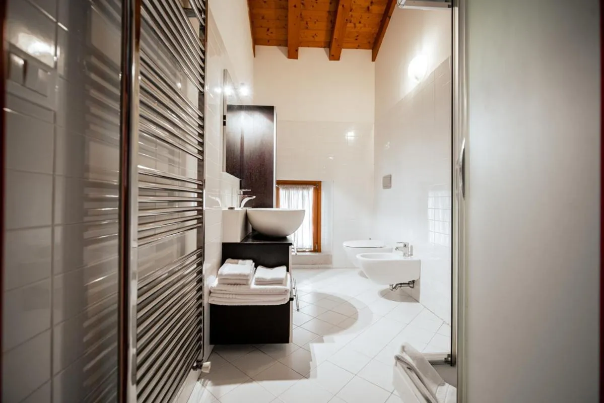 Toilet, Bed in Country House Due Fiumi