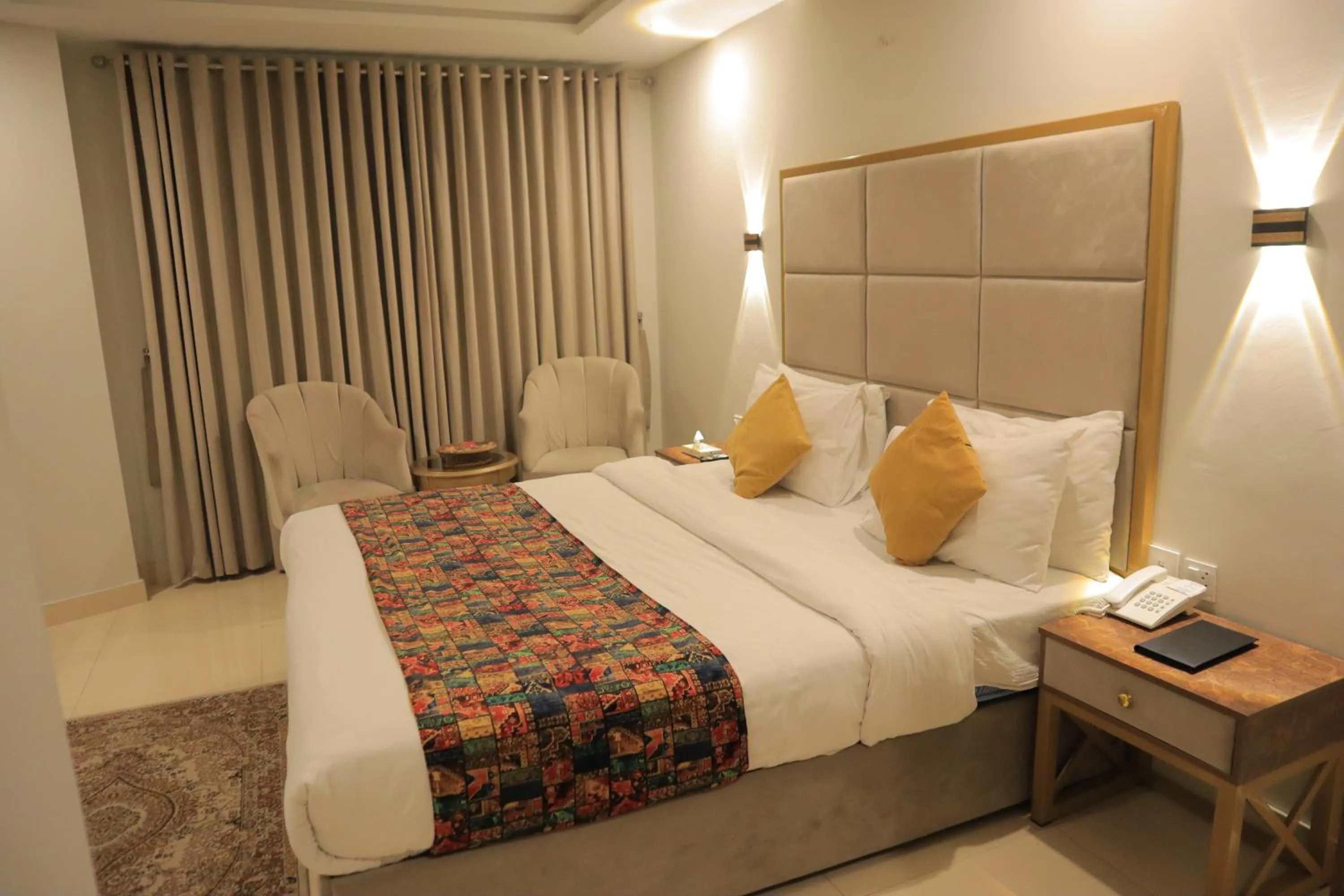 Bed in Destination Hotel Murree