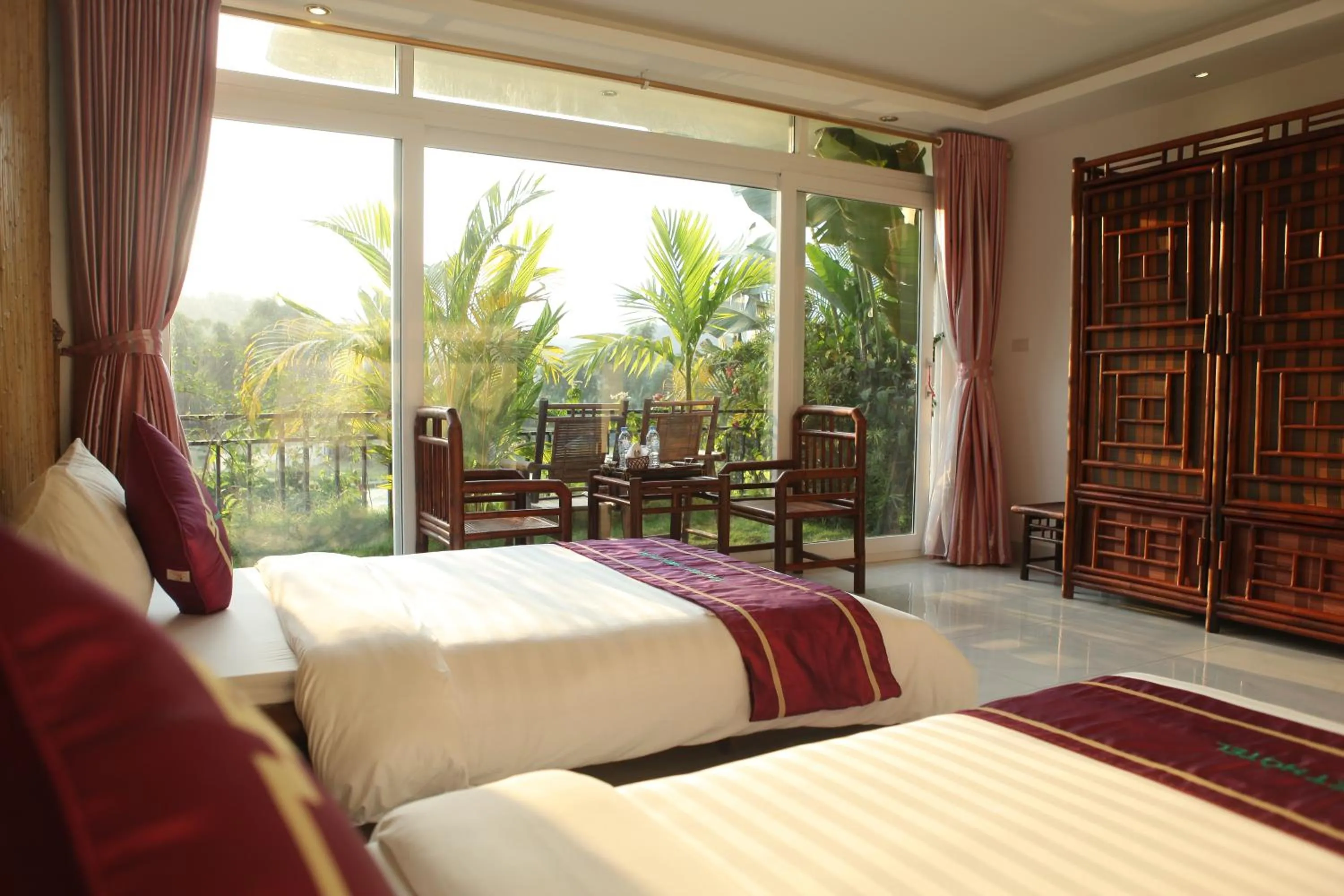 Day, Bed in Mai Chau Sunset Boutique Hotel