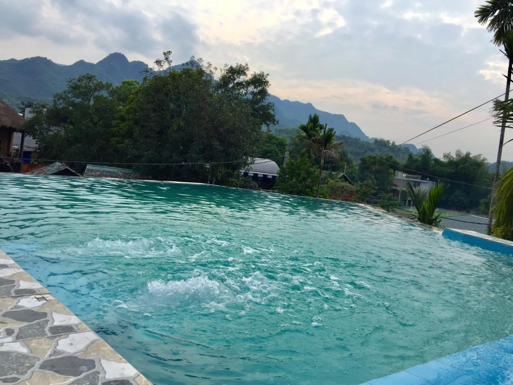 Mai Chau Sunset Boutique Hotel