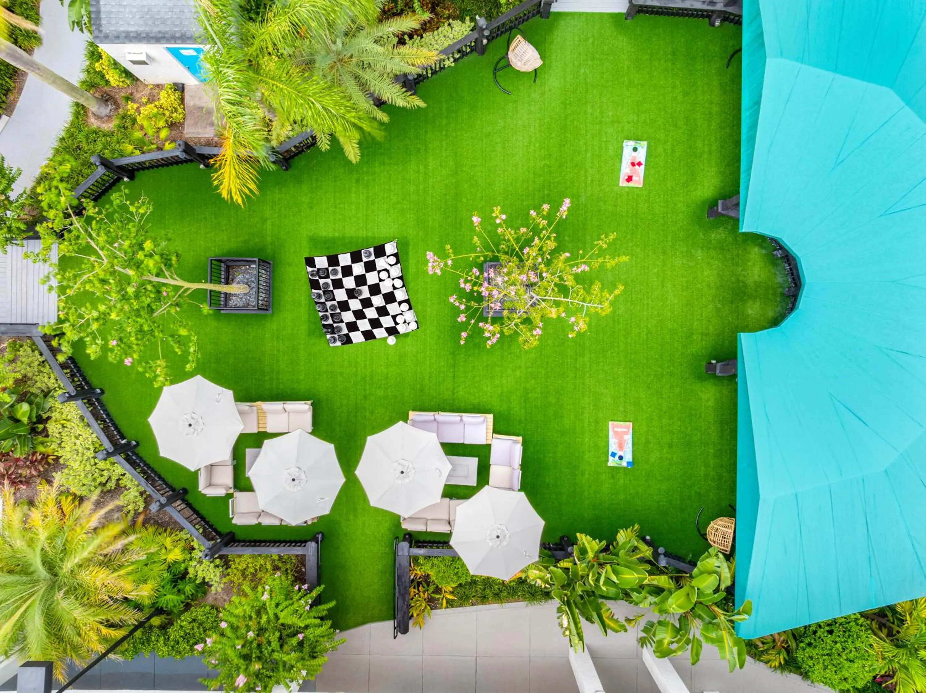 Garden view in OASIS BAY SUITES, Tampa, Busch Gardens, USF