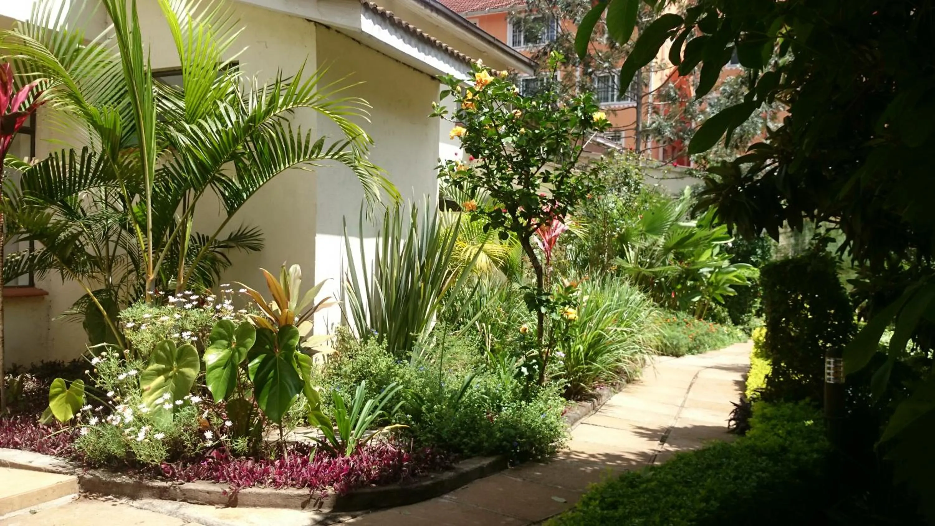 Day in Hotel Riverview Westlands