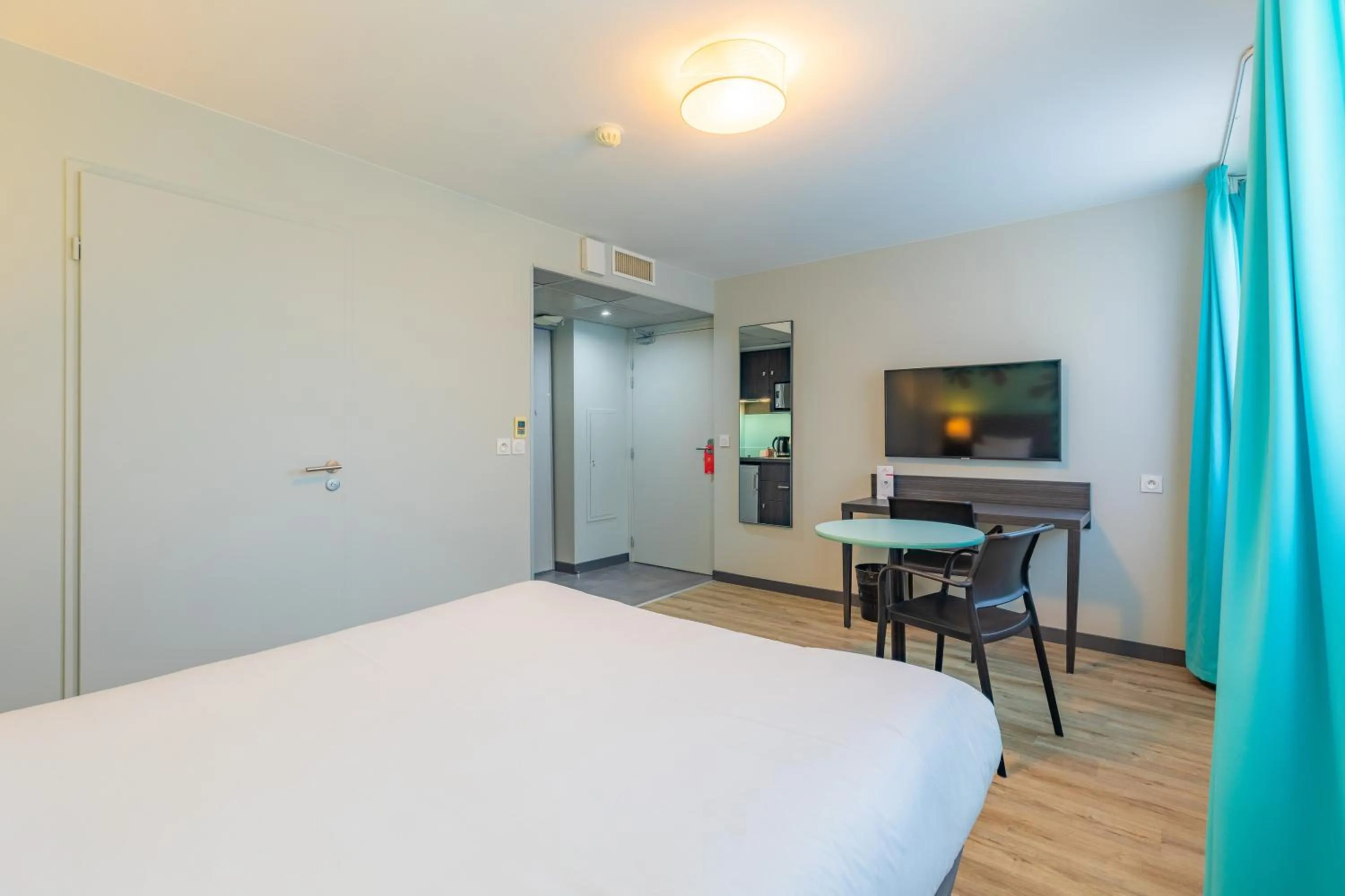 Bed in Appart'City Confort Montpellier Ovalie II