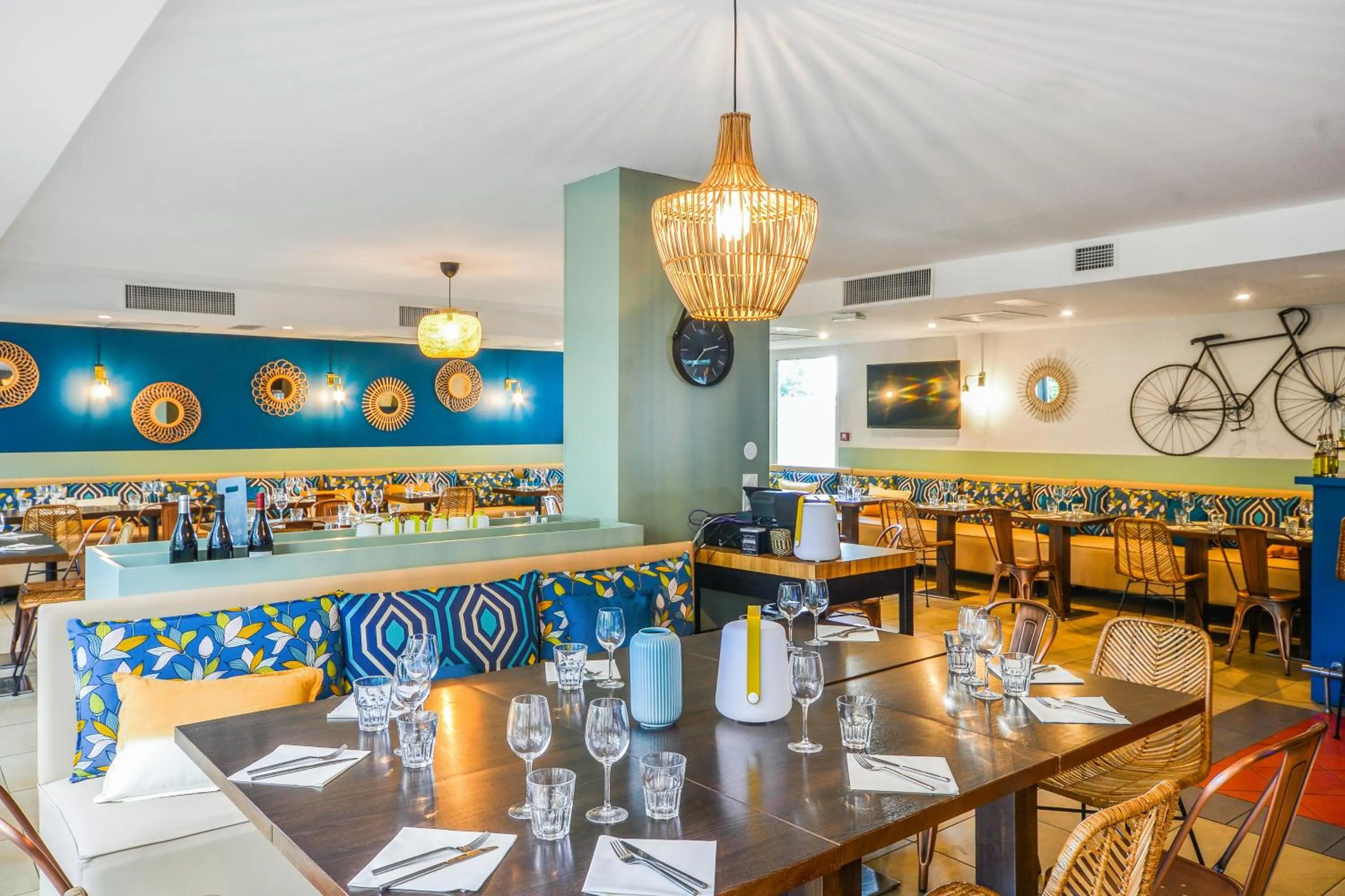 Restaurant/places to eat in Appart'City Confort Montpellier Ovalie II