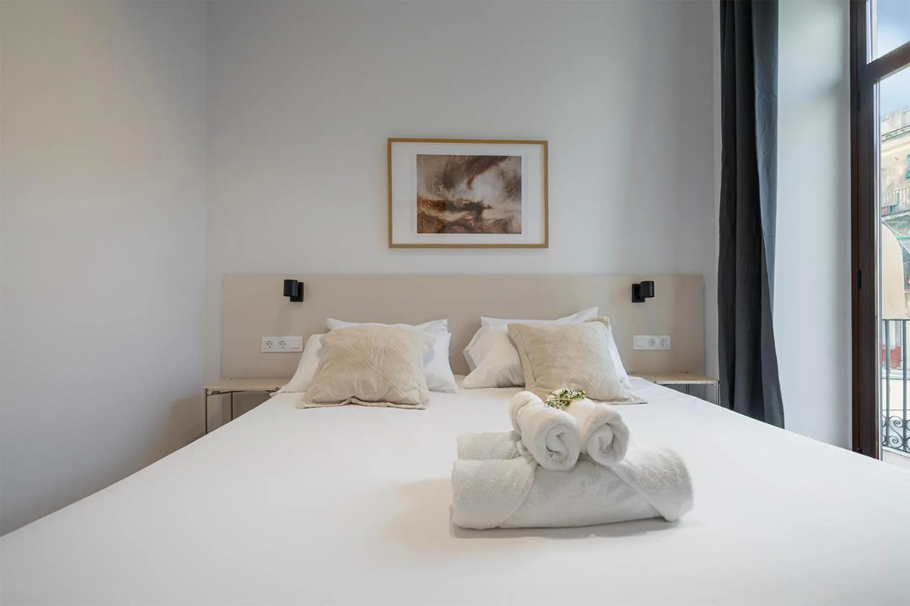 Bed in Happy Apartments