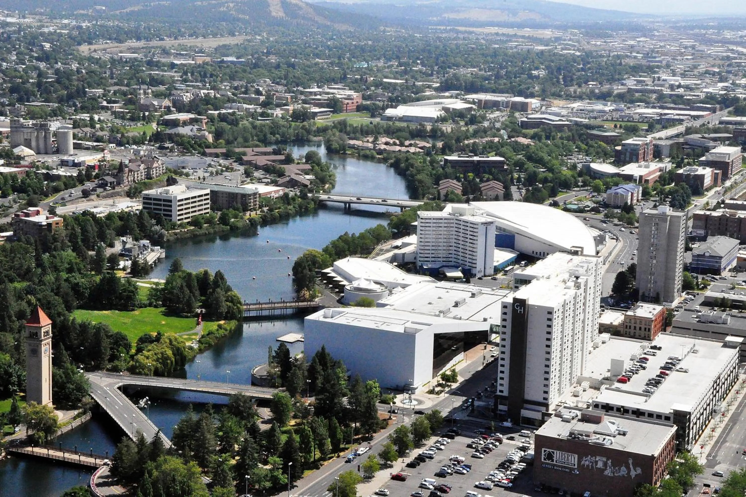 Cycling in The Davenport Grand, Autograph Collection