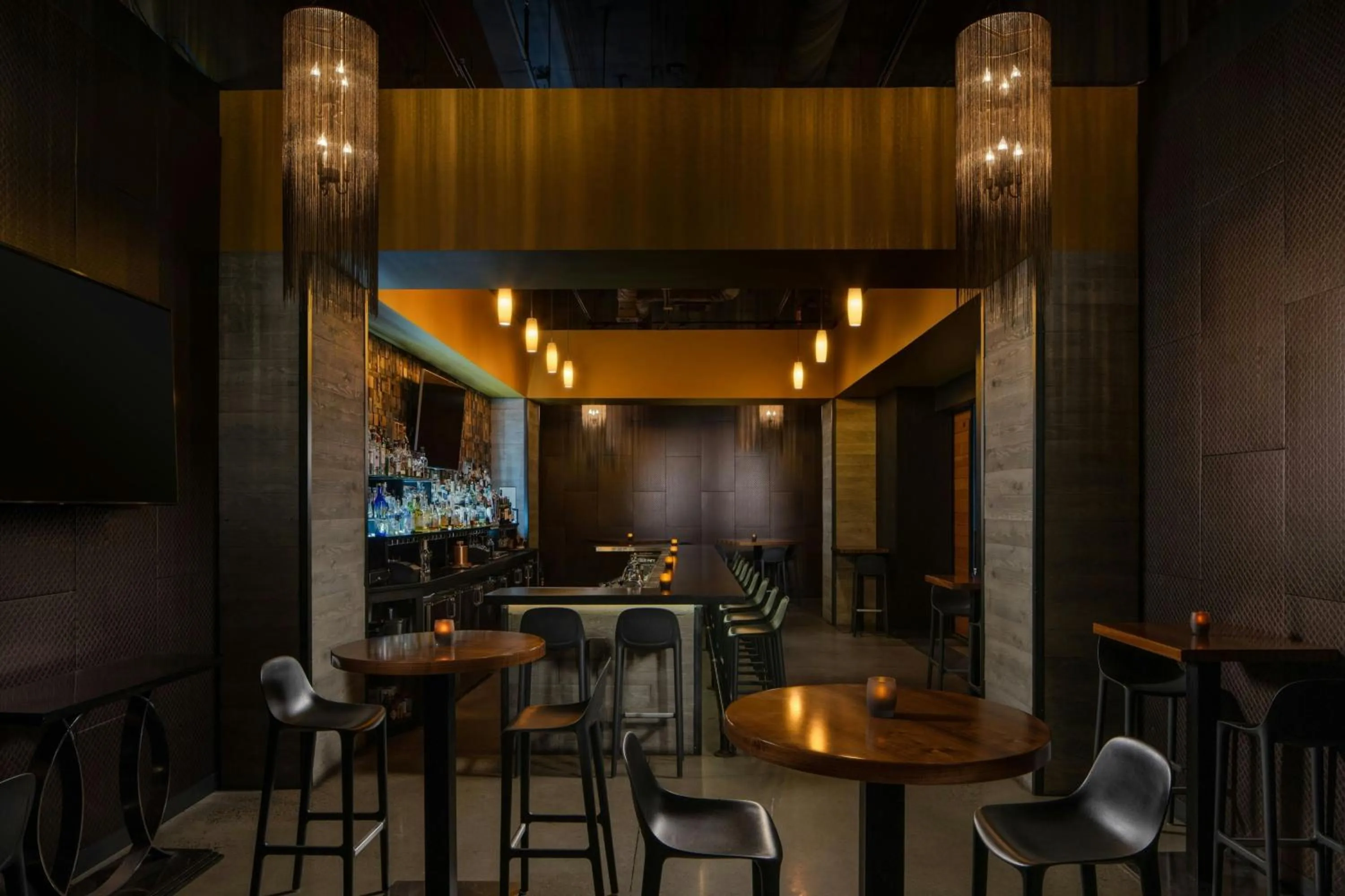 Lounge or bar in The Davenport Grand, Autograph Collection