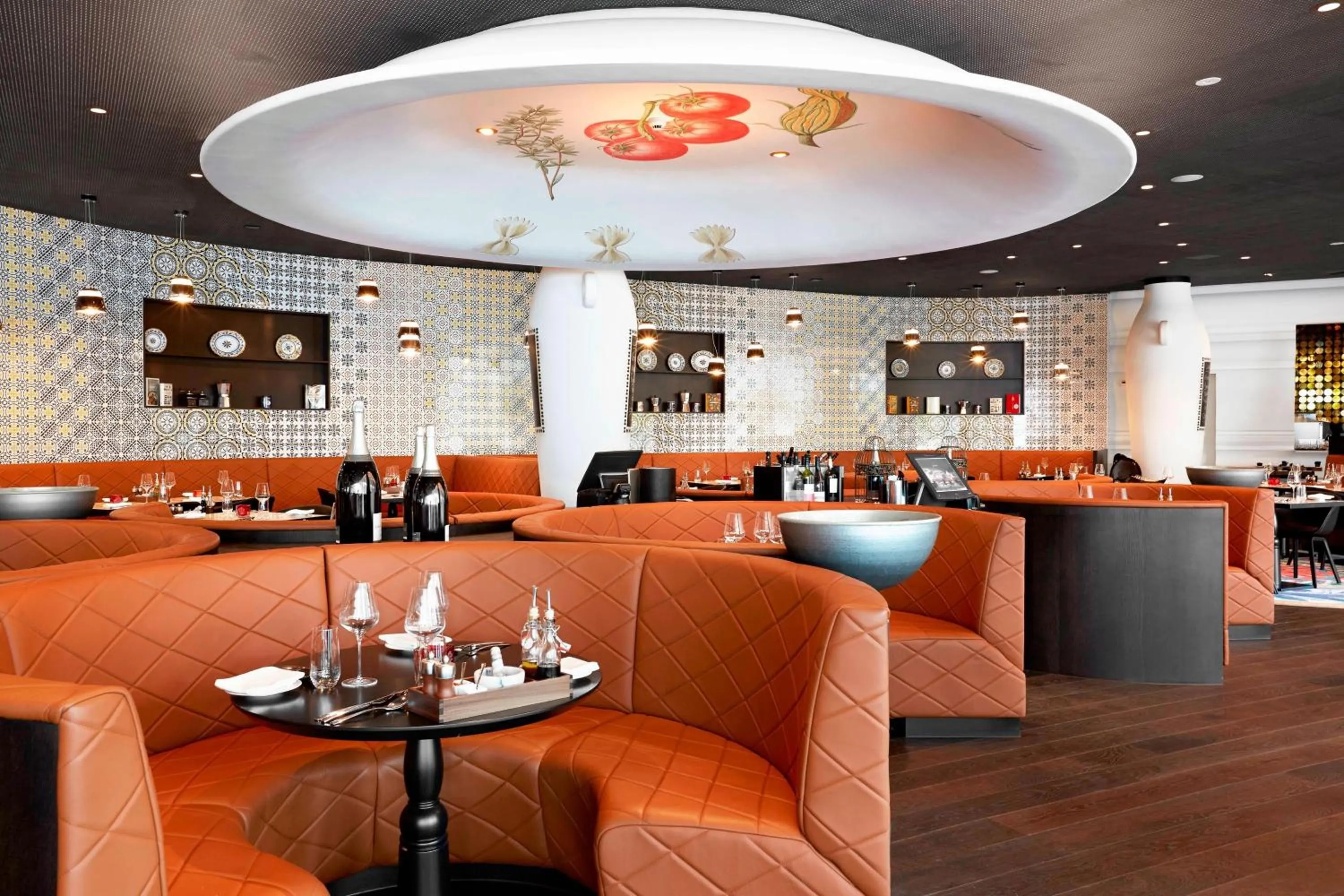 Restaurant/places to eat in Kameha Grand Zurich, Autograph Collection