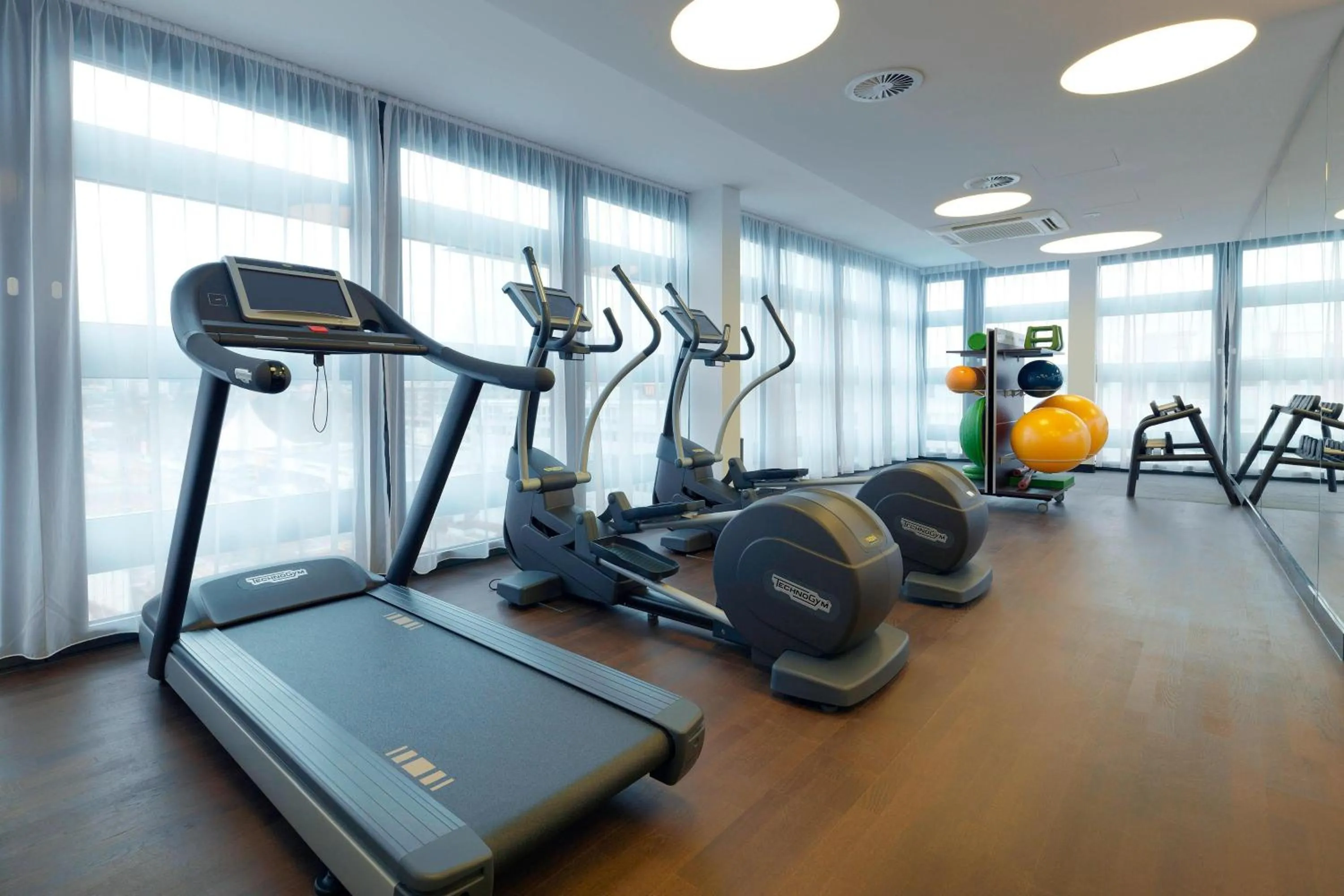 Fitness centre/facilities in Kameha Grand Zurich, Autograph Collection