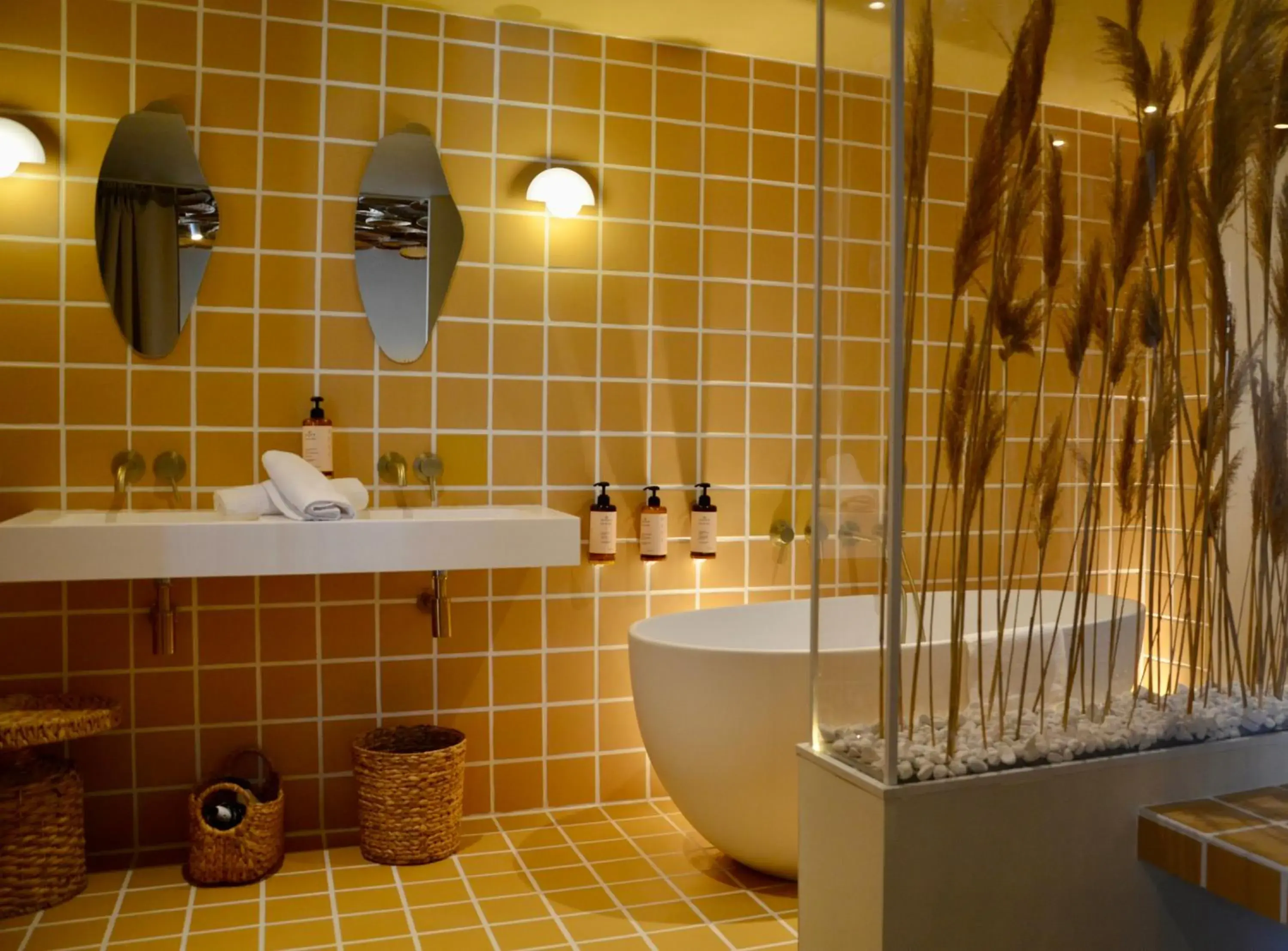 Deluxe Double Room in Hotel Maison Soleil Deluxe Double Room in Hotel Maison Soleil