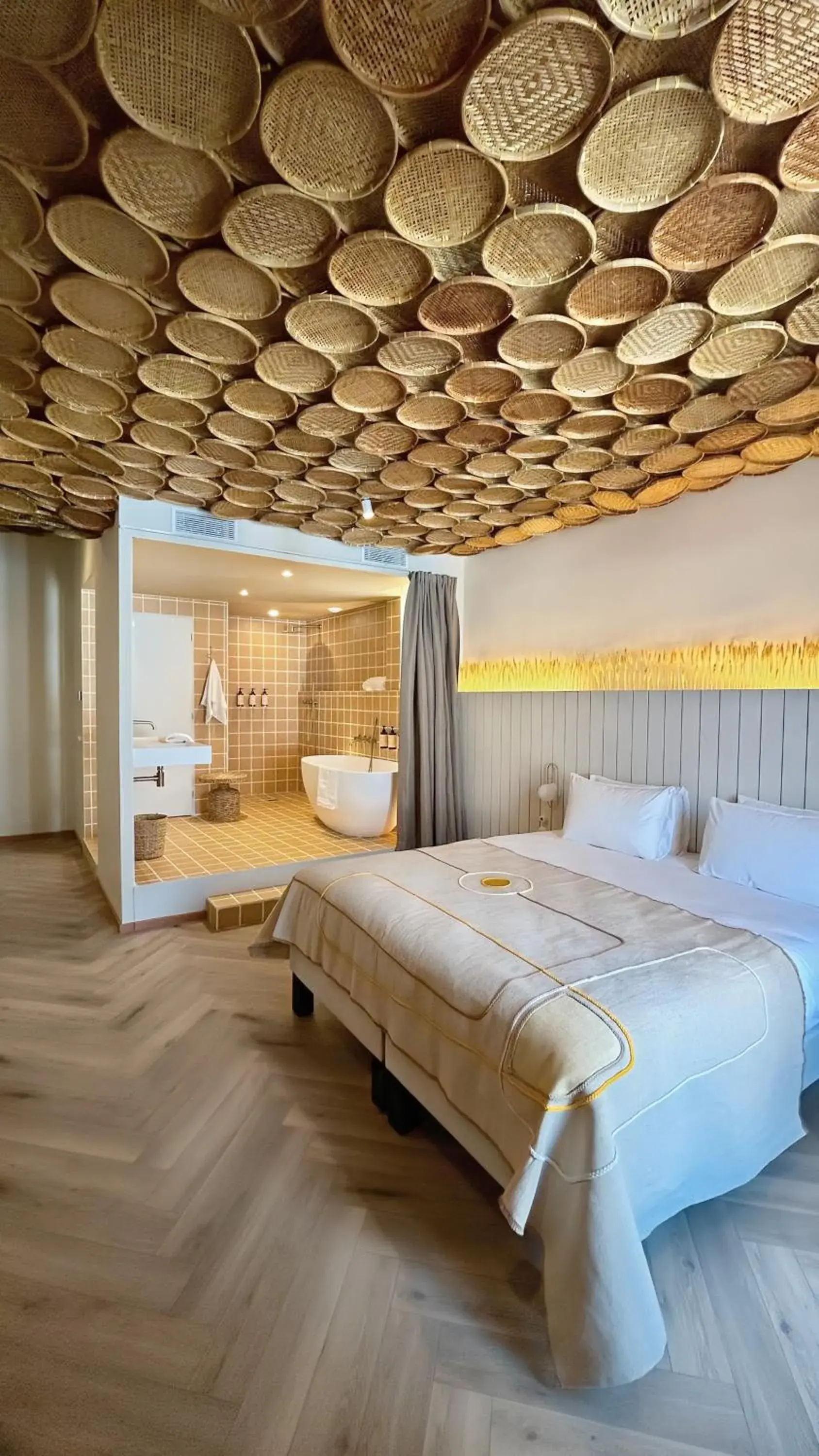 Double Room with Balcony in Hotel Maison Soleil Double Room with Balcony in Hotel Maison Soleil